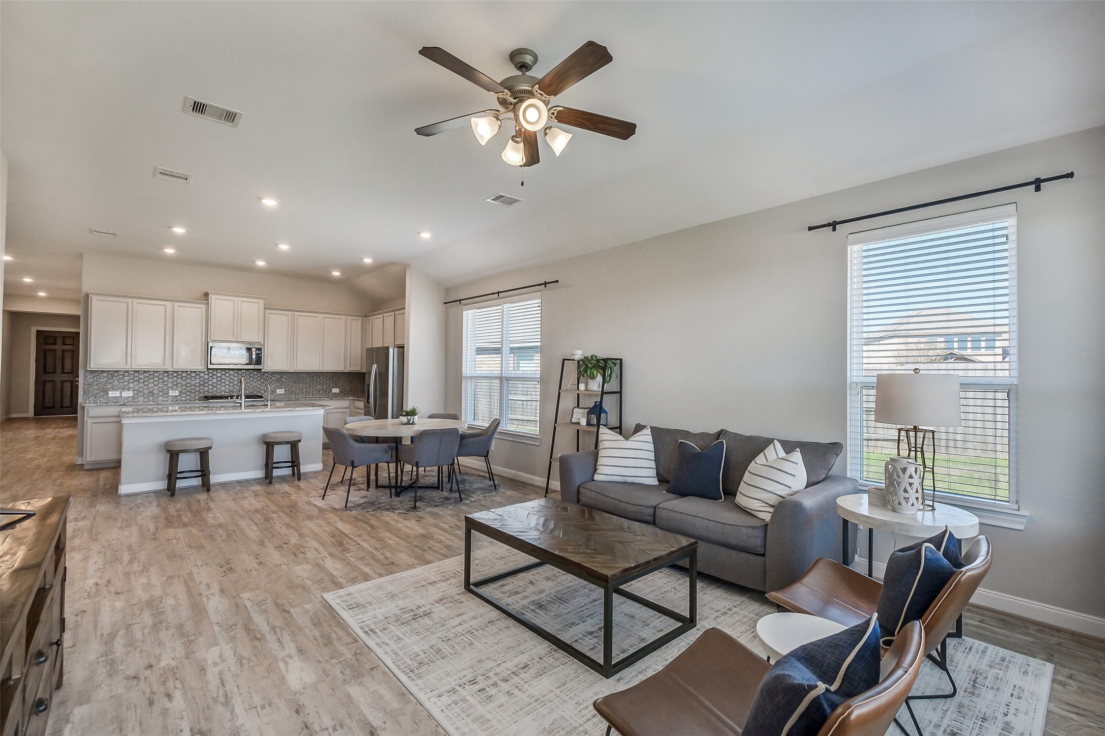 10906 Avana Falls Lane Property Photo 4