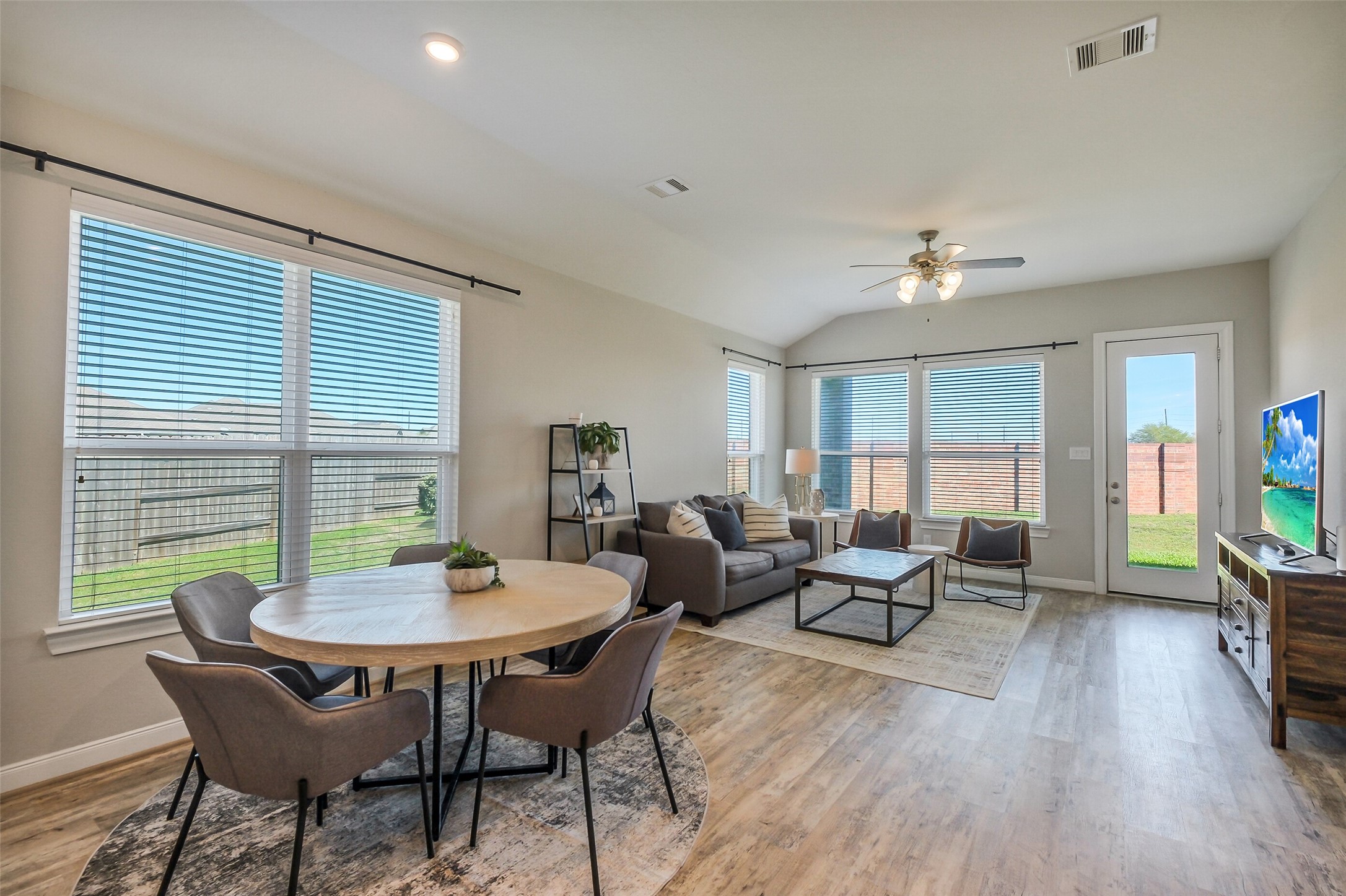 10906 Avana Falls Lane Property Photo 12