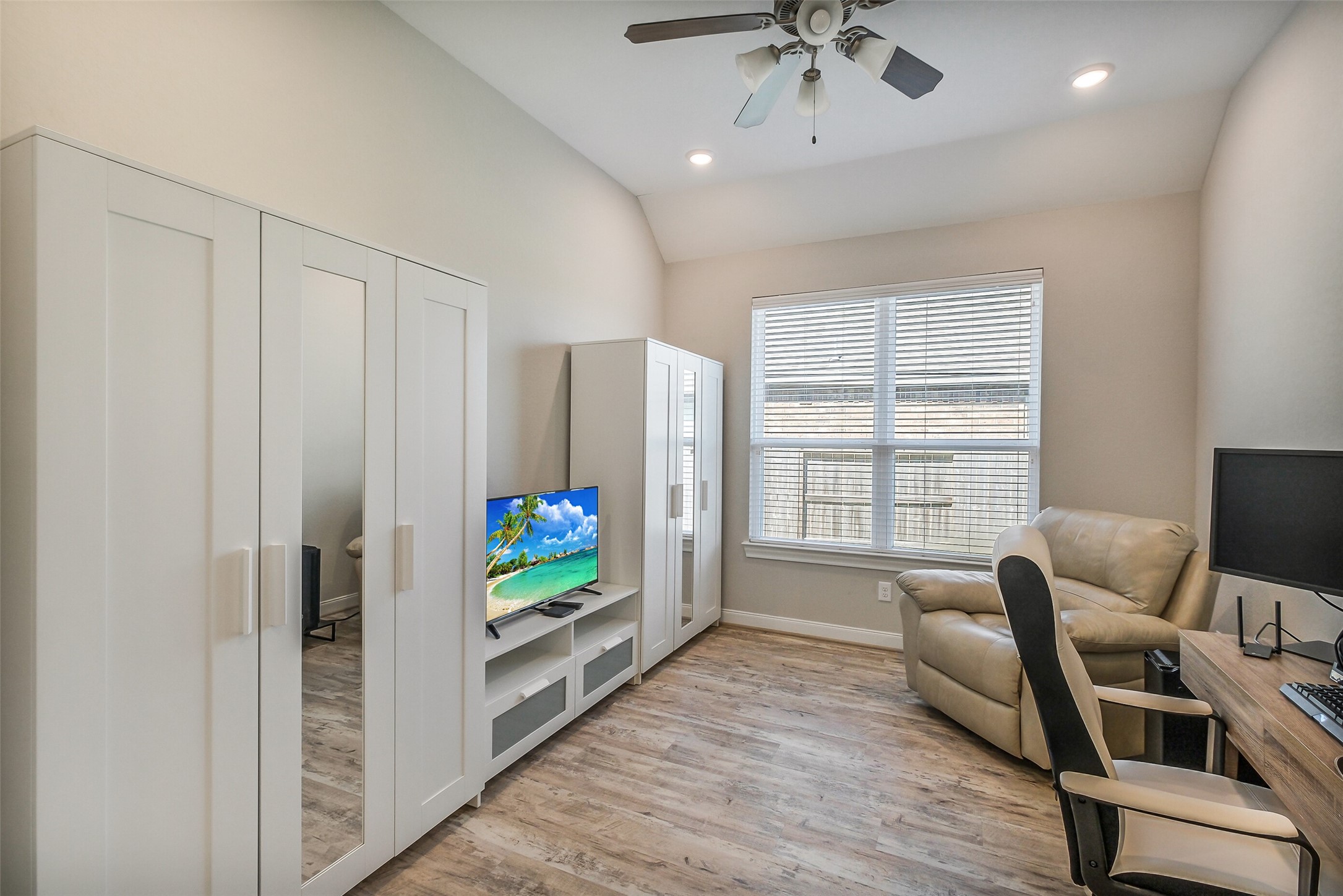 10906 Avana Falls Lane Property Photo 15