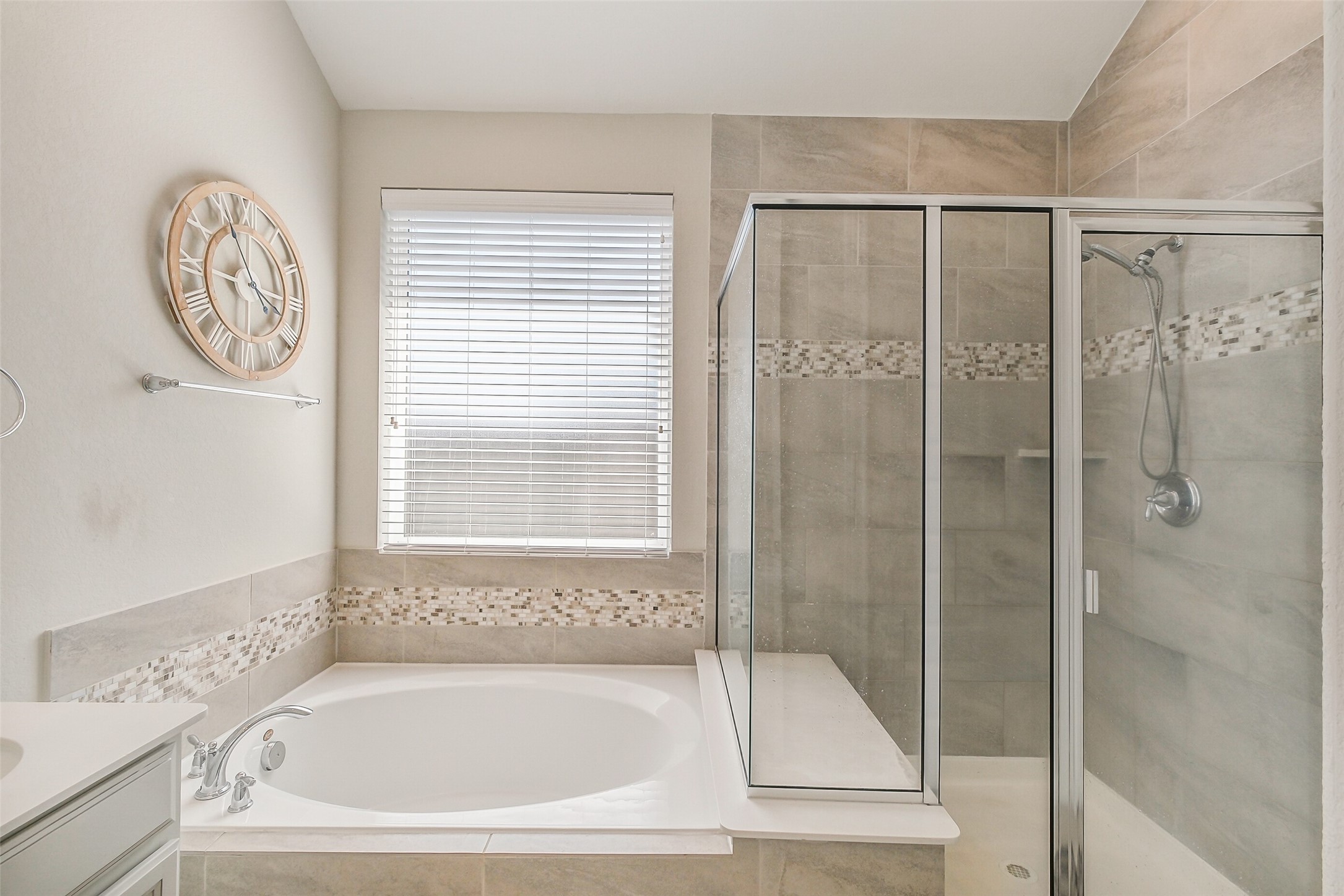 10906 Avana Falls Lane Property Photo 20