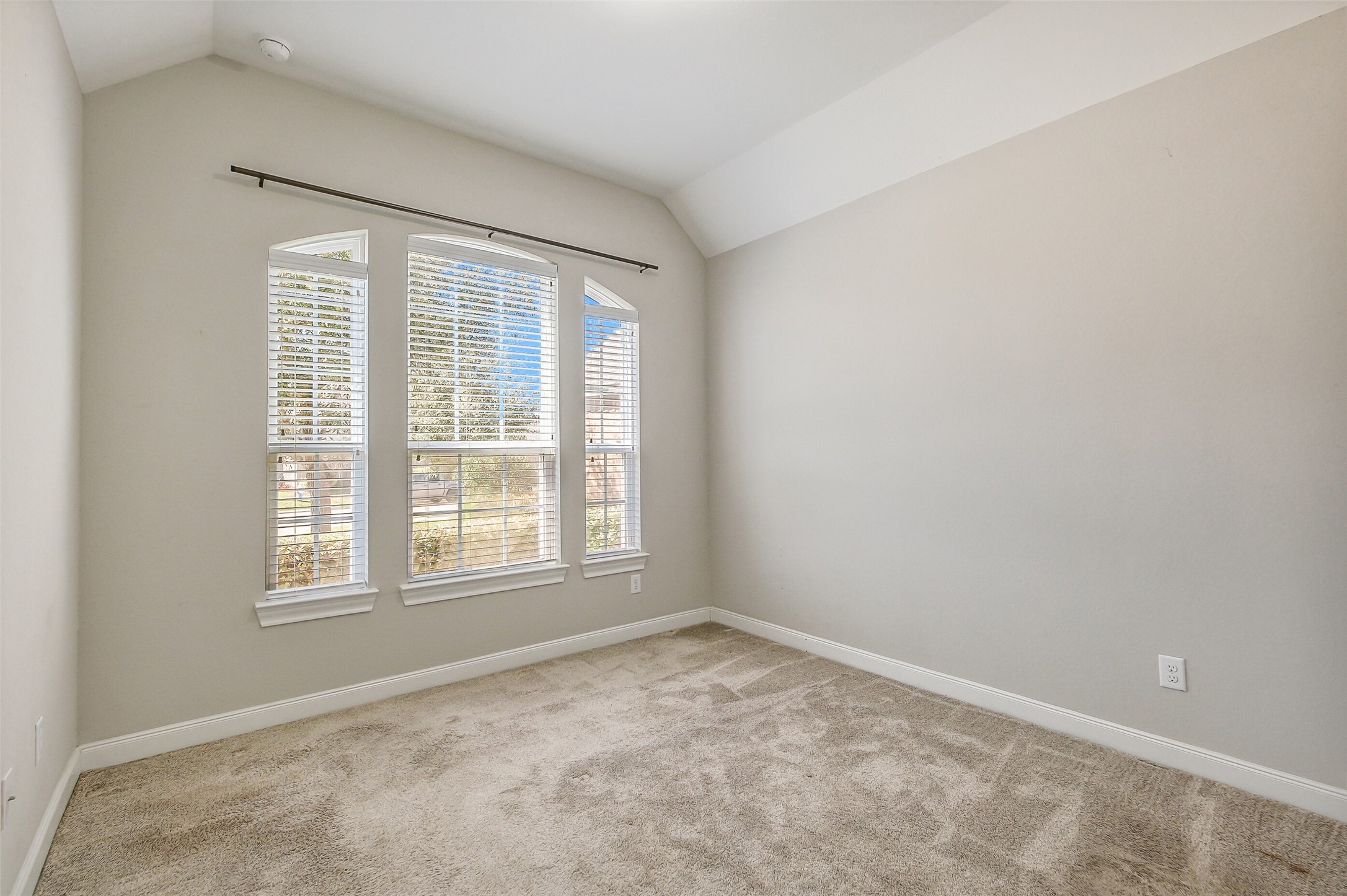 10906 Avana Falls Lane Property Photo 22
