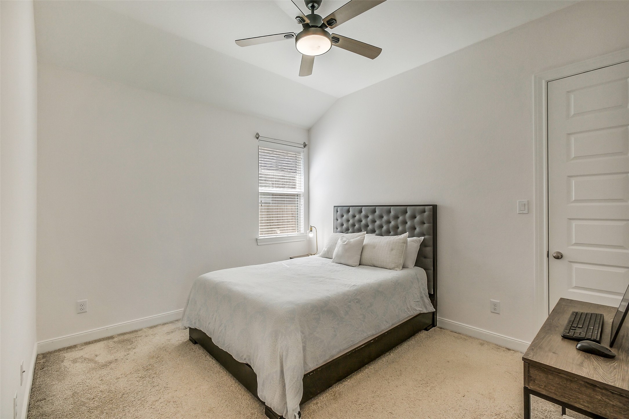 10906 Avana Falls Lane Property Photo 25