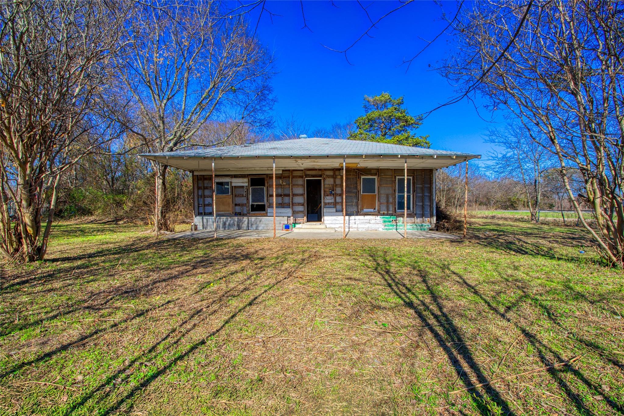 100 W Dalewood Street, Richland Tx 76681 Property Photo 1