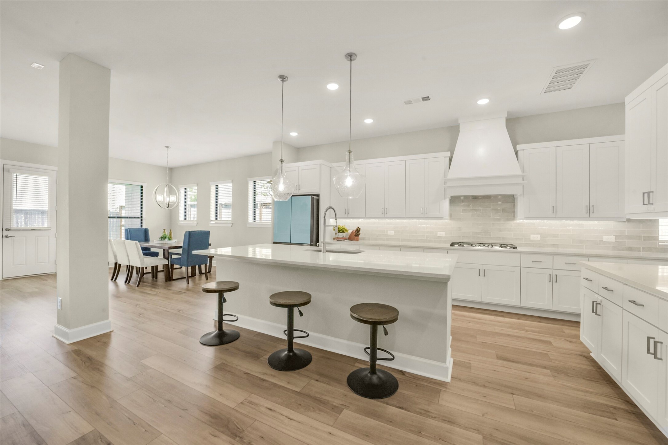 1702 Spring View Property Photo 24