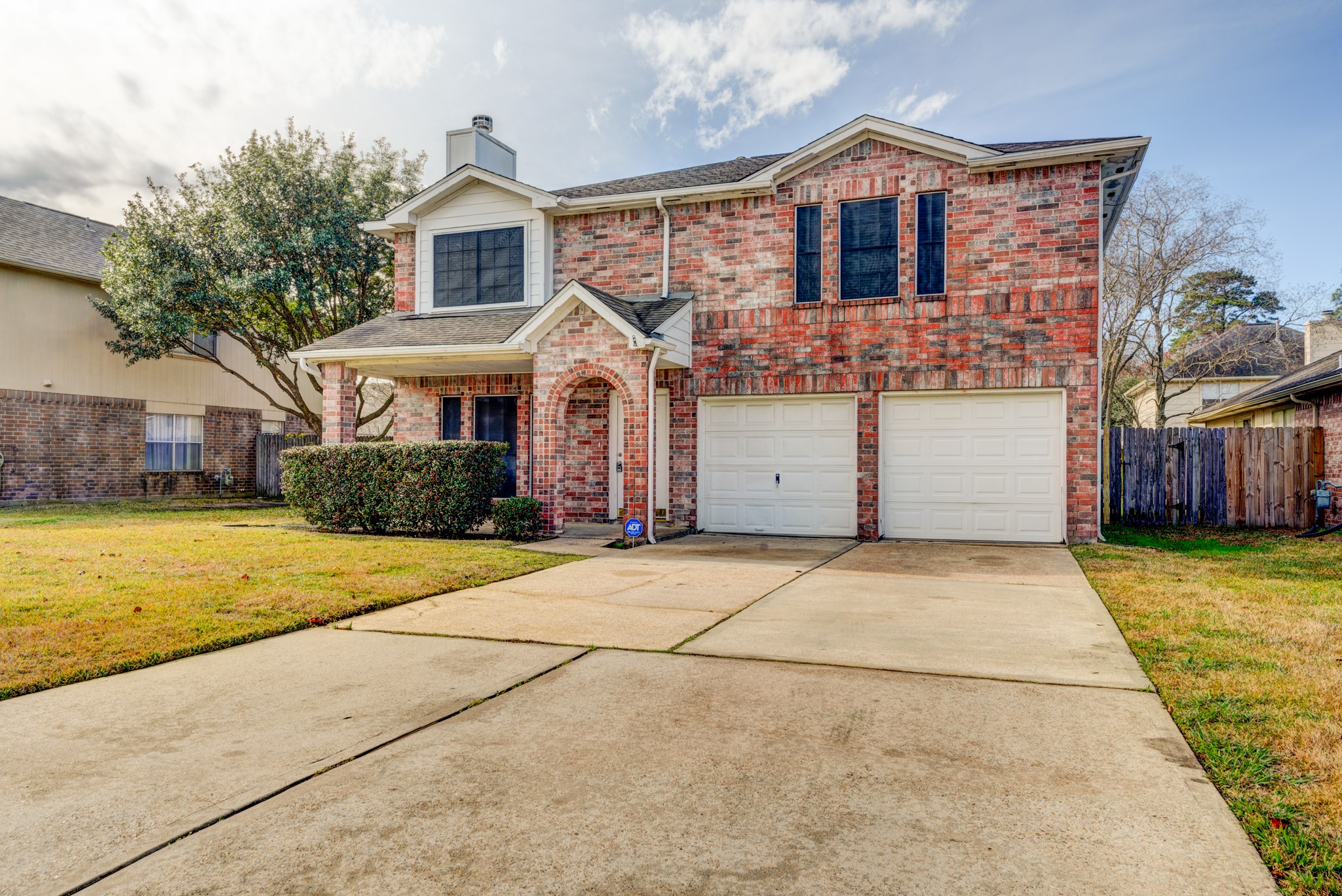 21615 Long Castle Drive Property Photo 2