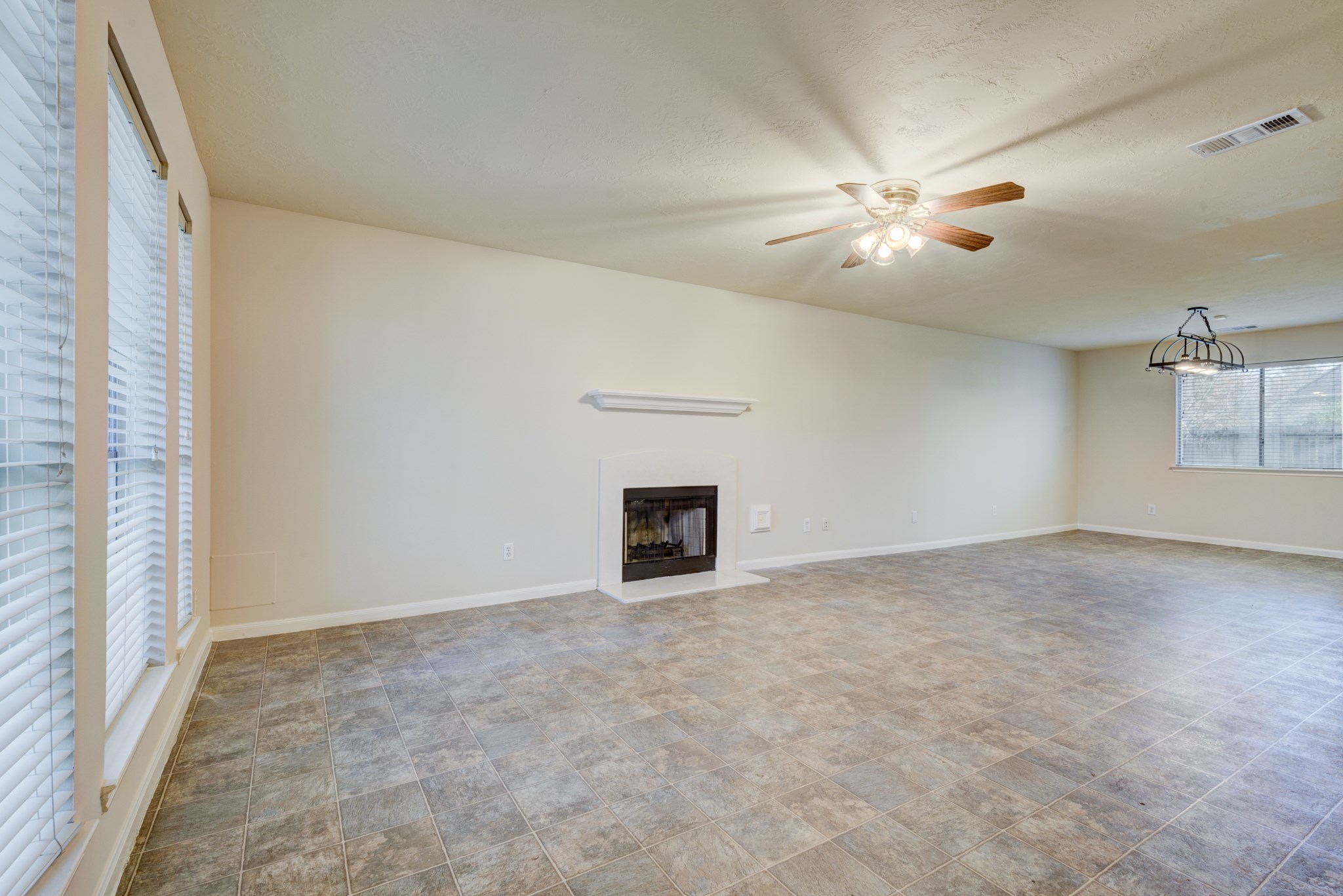 21615 Long Castle Drive Property Photo 3