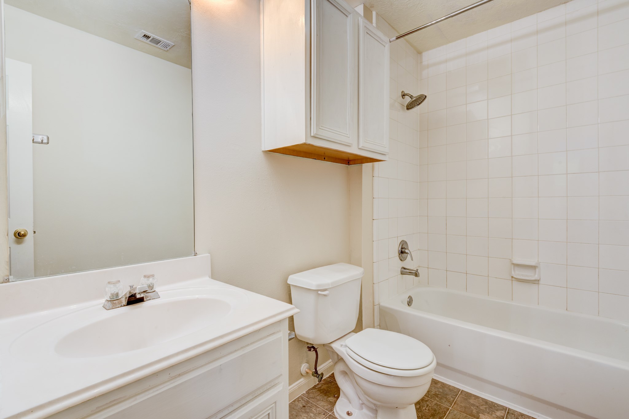21615 Long Castle Drive Property Photo 14