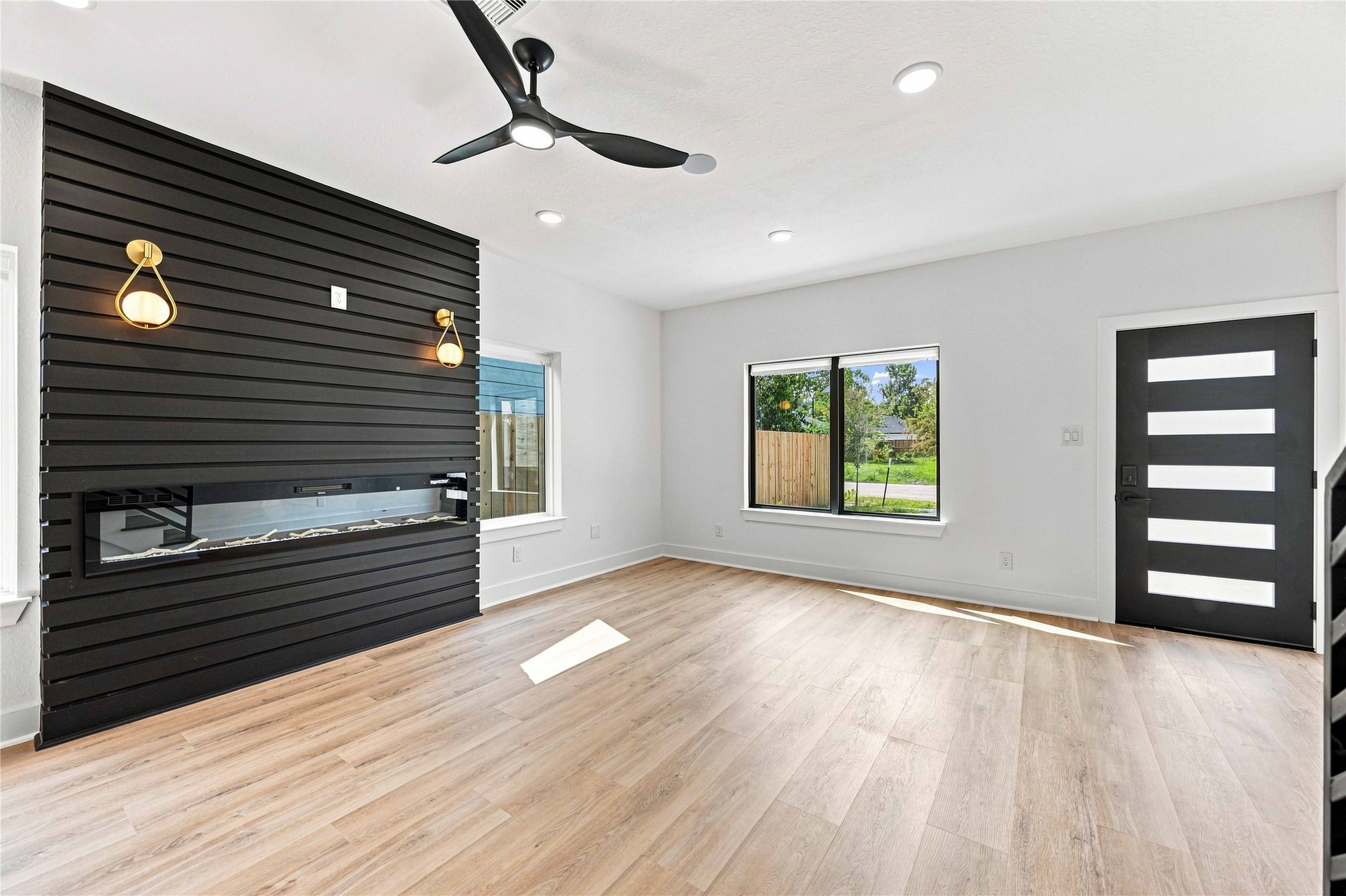 7969 Ritz Street Property Photo 6