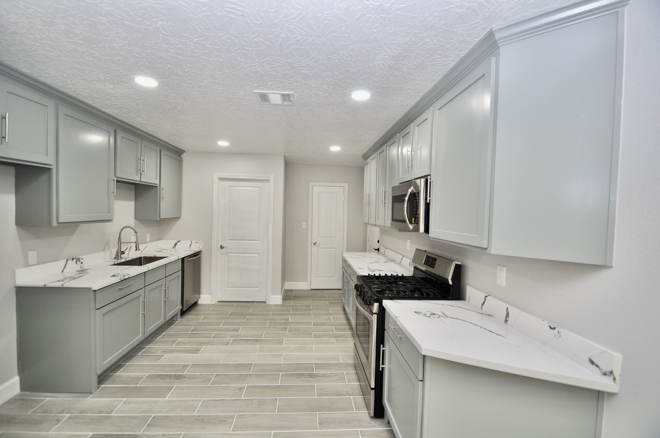 734 Hambrick Court Property Photo 1