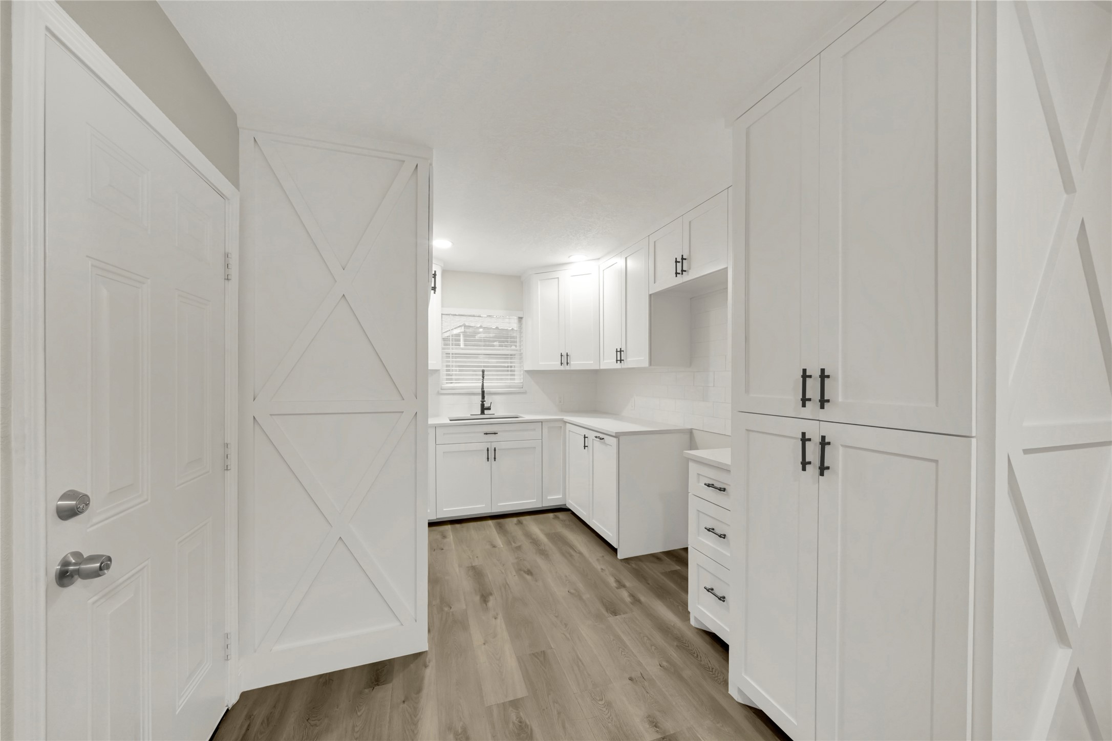 2704 Morningside Lane Property Photo 6