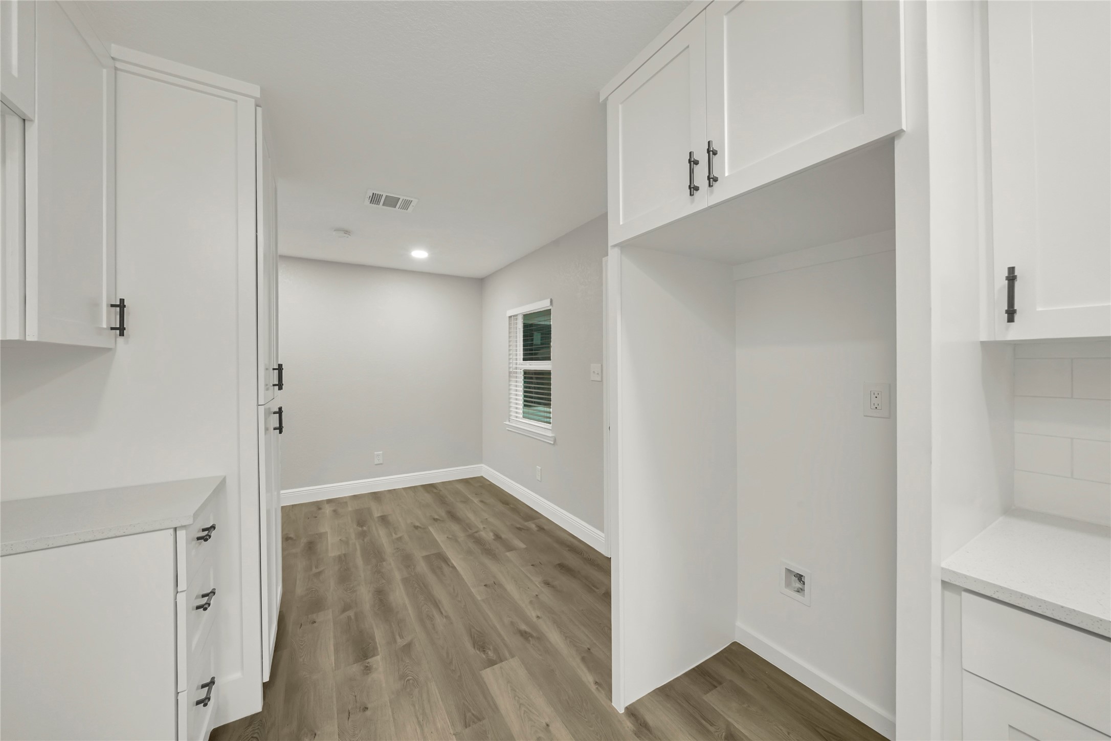 2704 Morningside Lane Property Photo 9