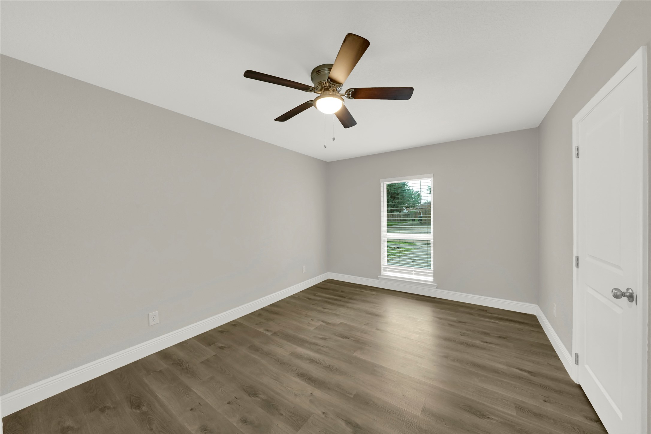 2704 Morningside Lane Property Photo 12