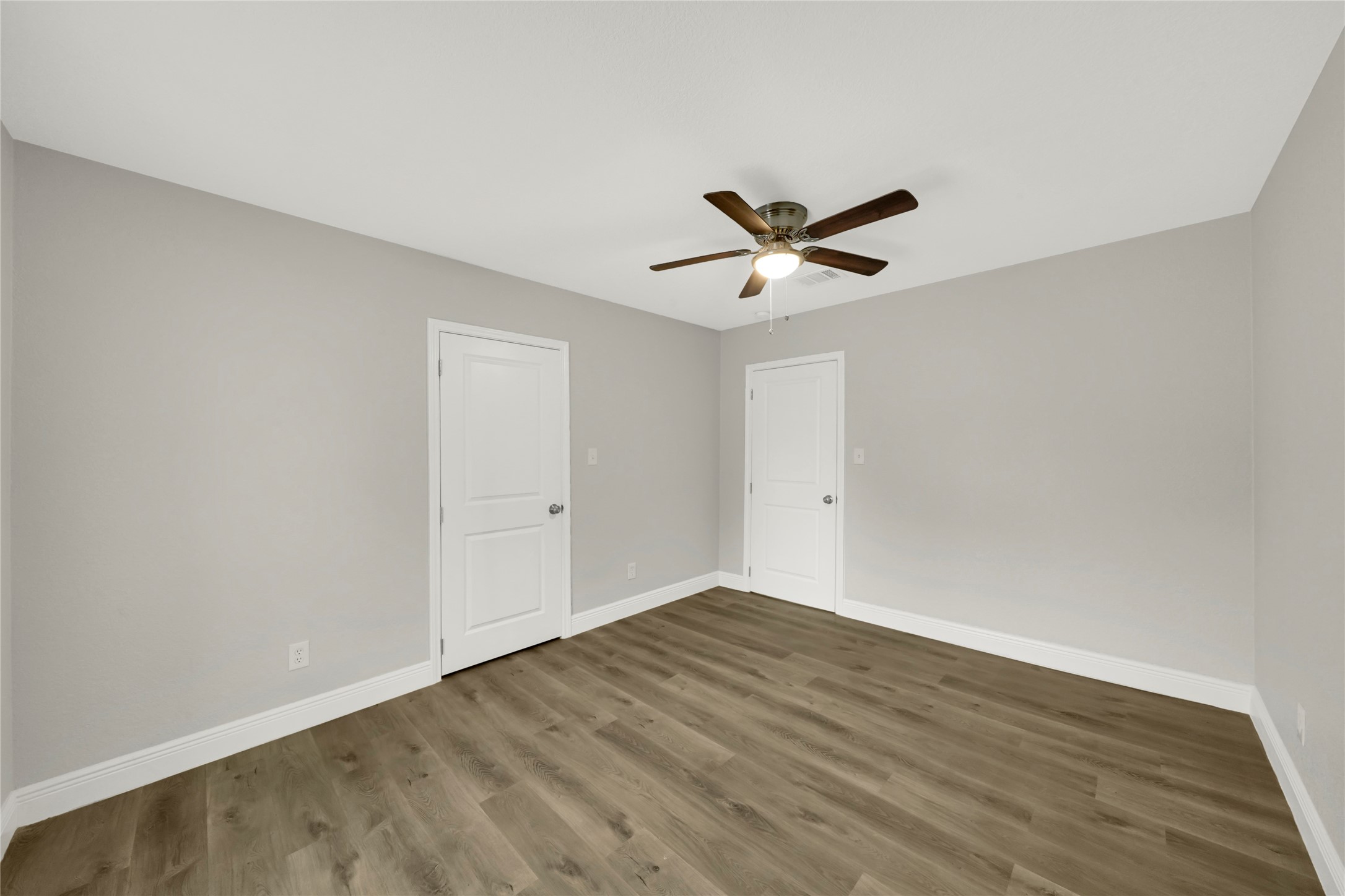 2704 Morningside Lane Property Photo 13