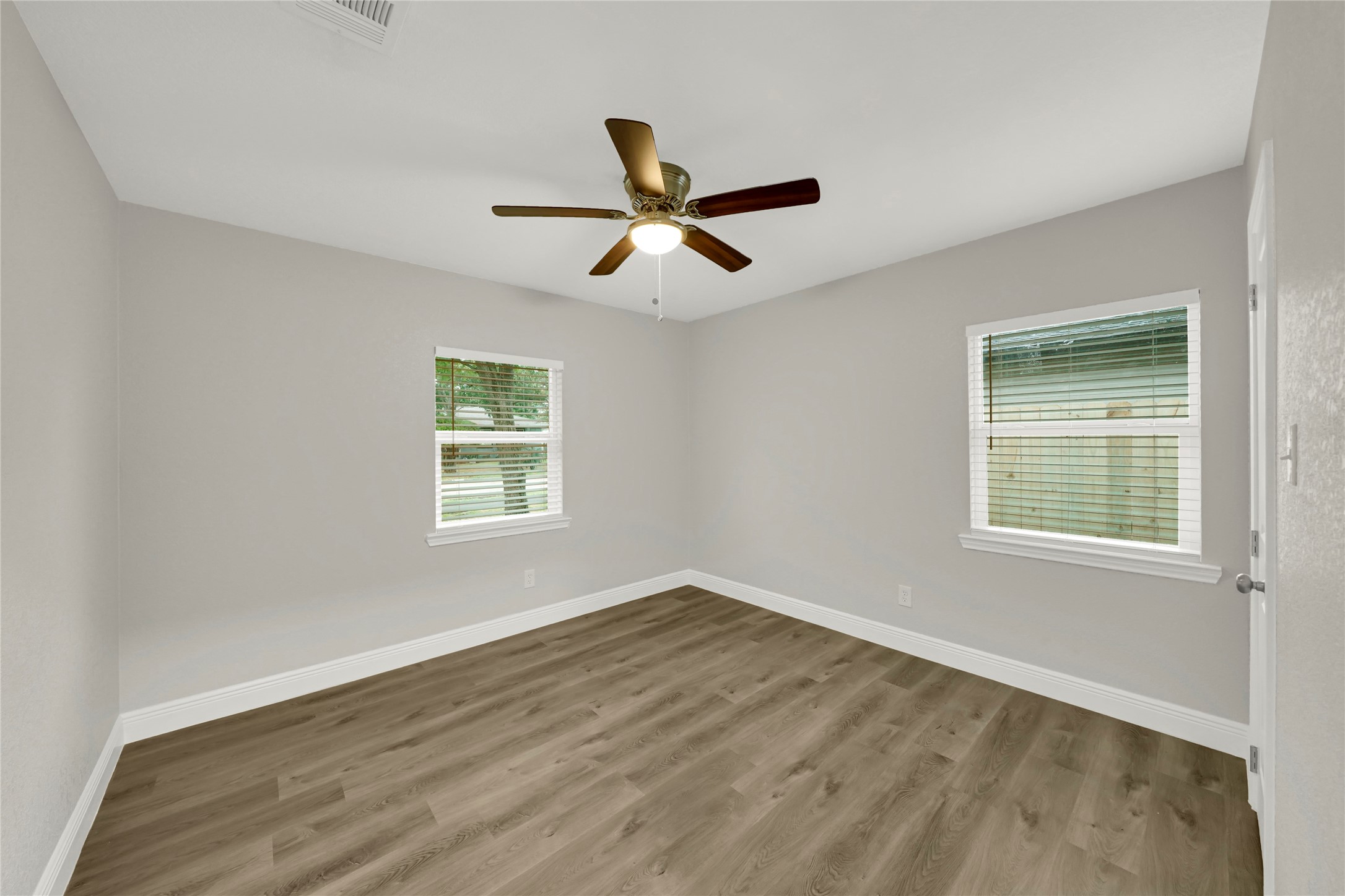 2704 Morningside Lane Property Photo 14