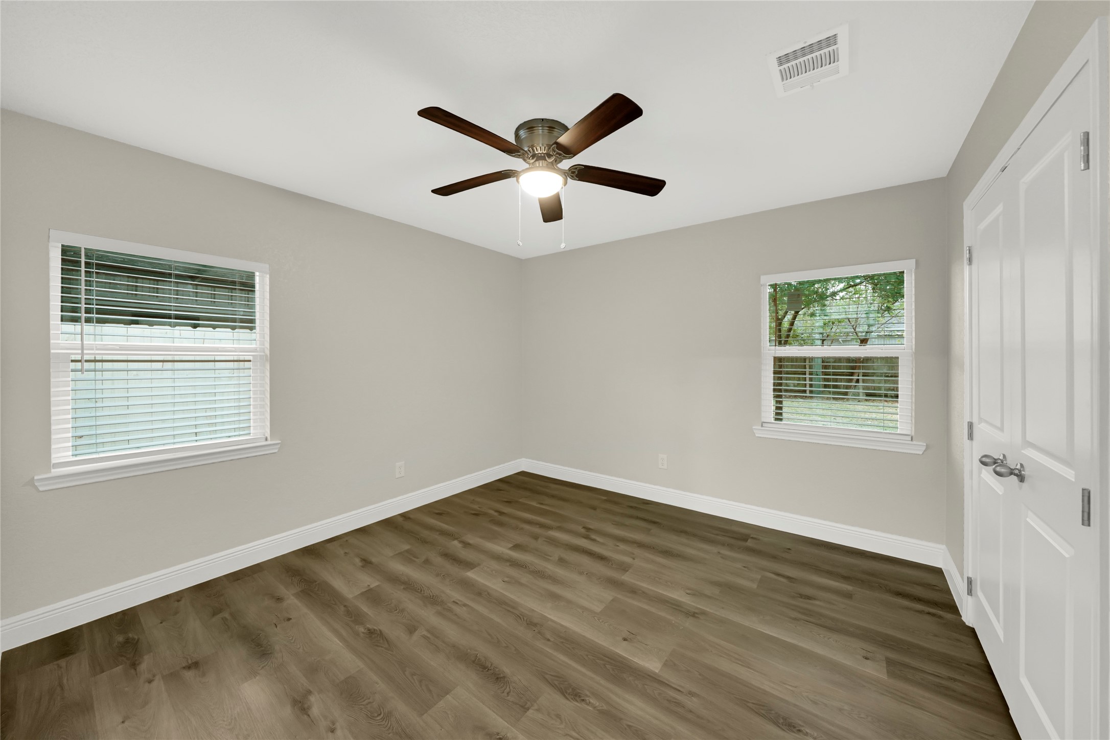 2704 Morningside Lane Property Photo 17