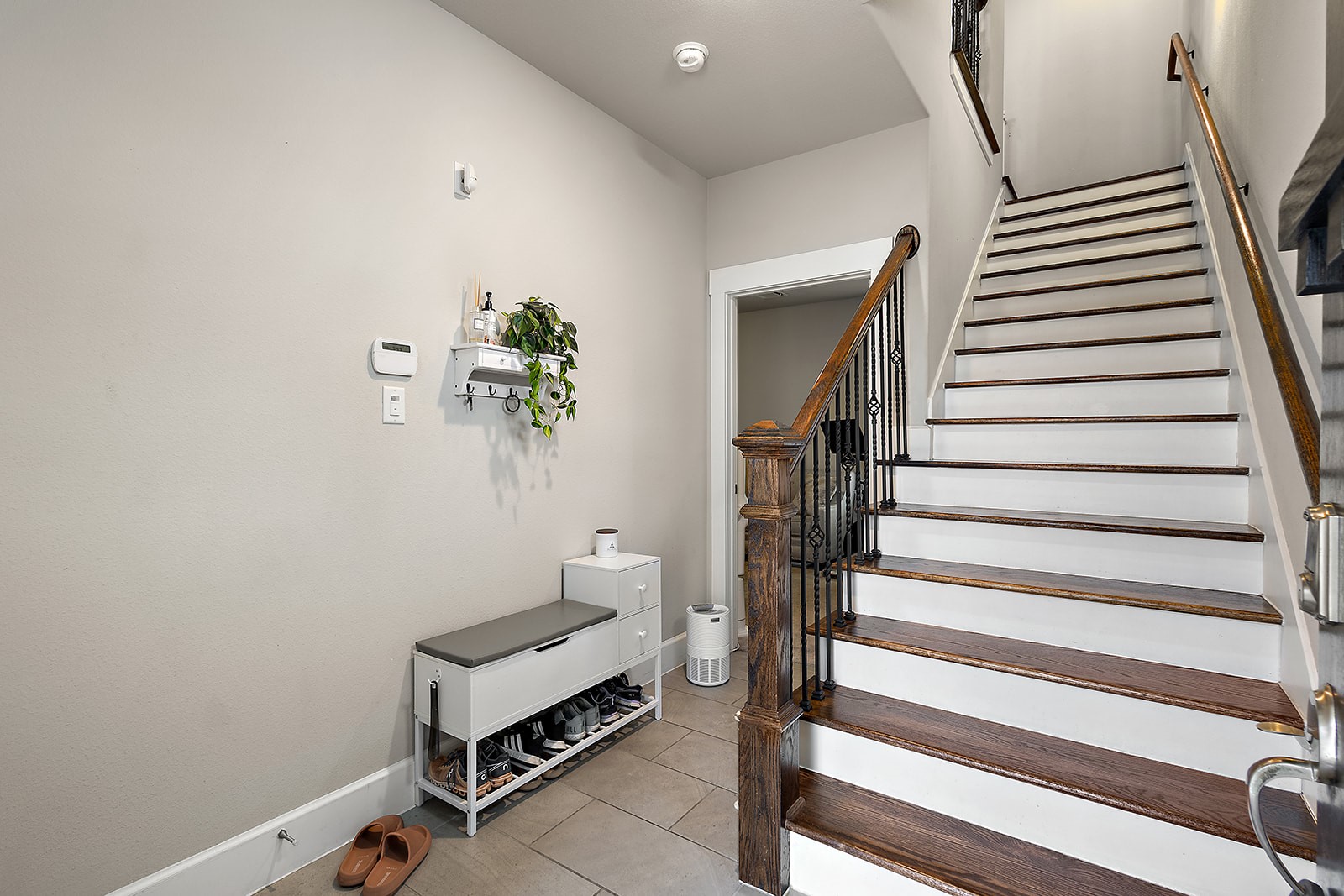 1623 W 23rd Street B Property Photo 5