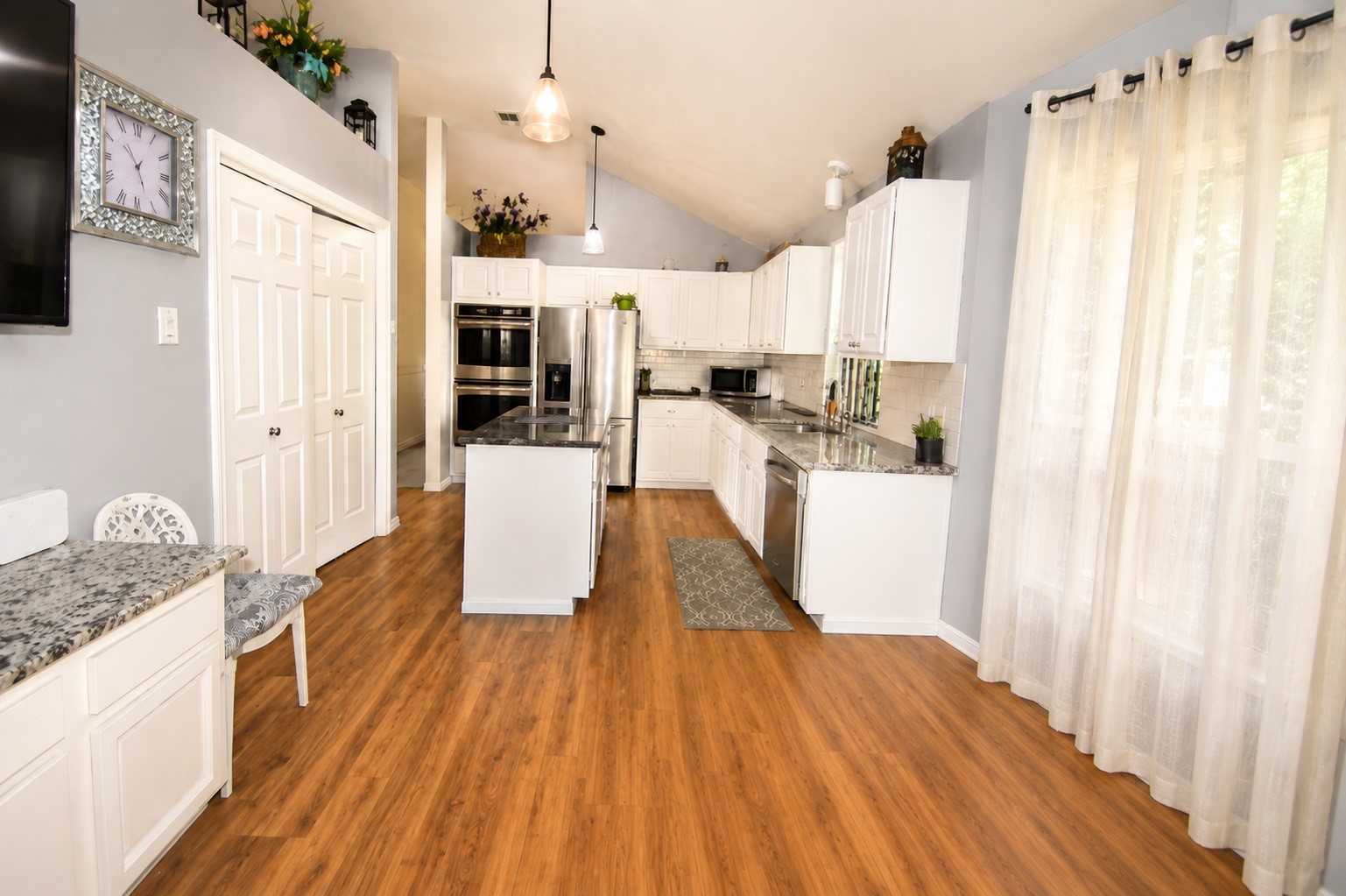 2927 Ashford Park Drive Property Photo 7