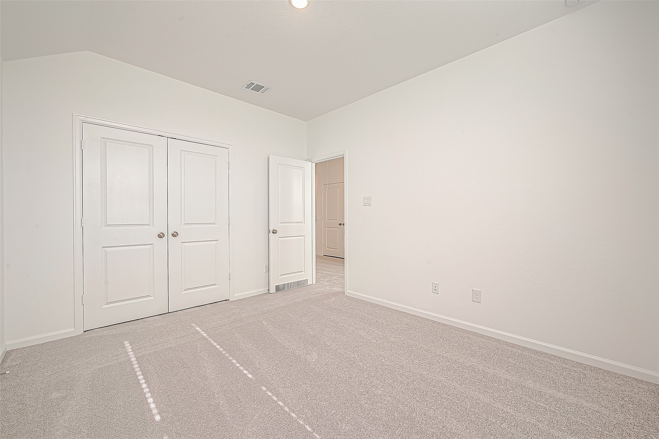 5402 Holly Haven Court Property Photo 25