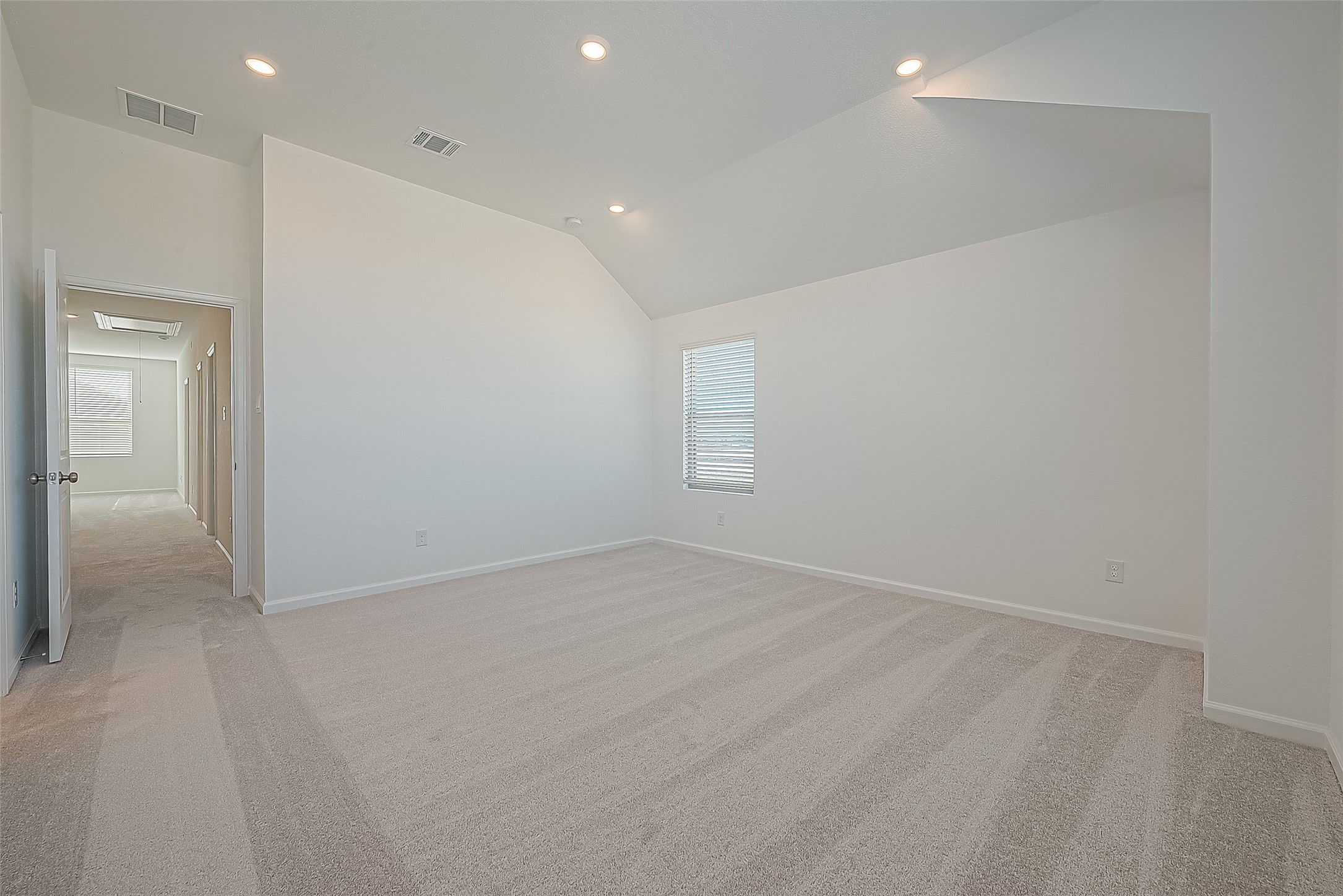 5402 Holly Haven Court Property Photo 33