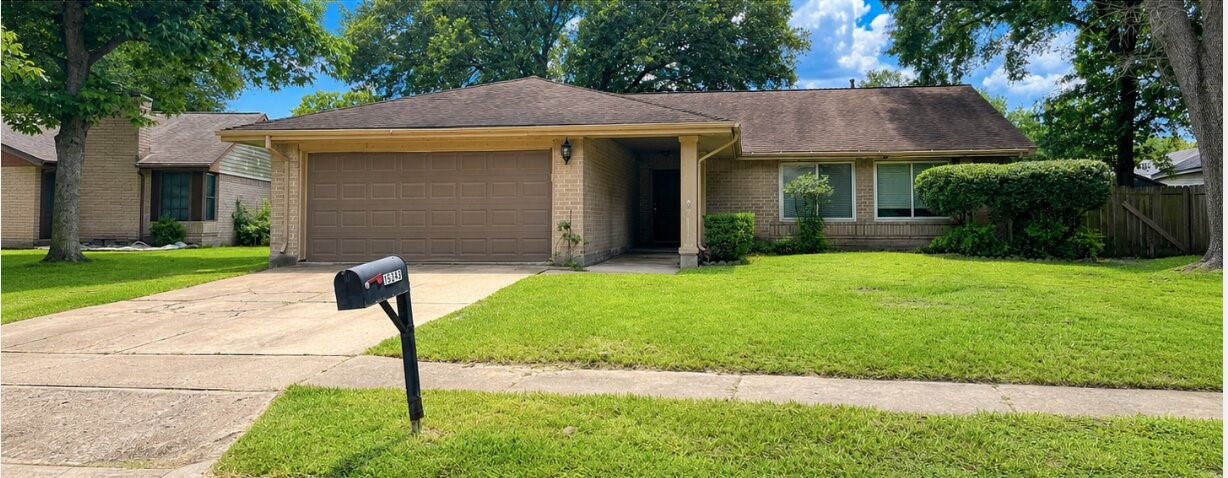15343 Mondrian Drive Property Photo 1
