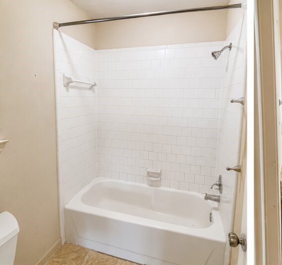 15343 Mondrian Drive Property Photo 6