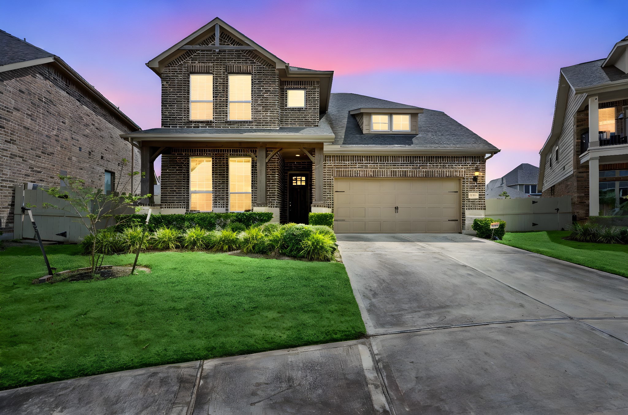 10054 Black Maple Drive Property Photo 3