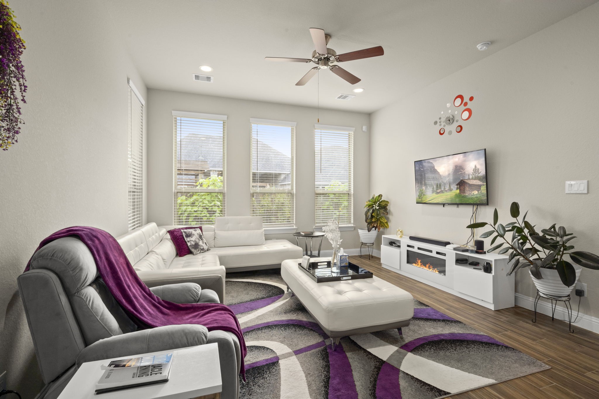 10054 Black Maple Drive Property Photo 11