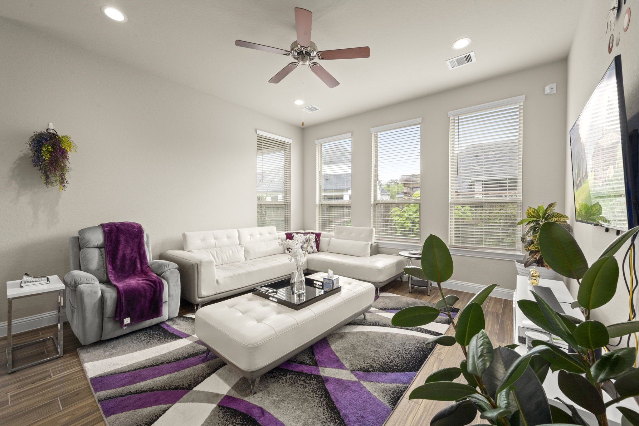 10054 Black Maple Drive Property Photo 12