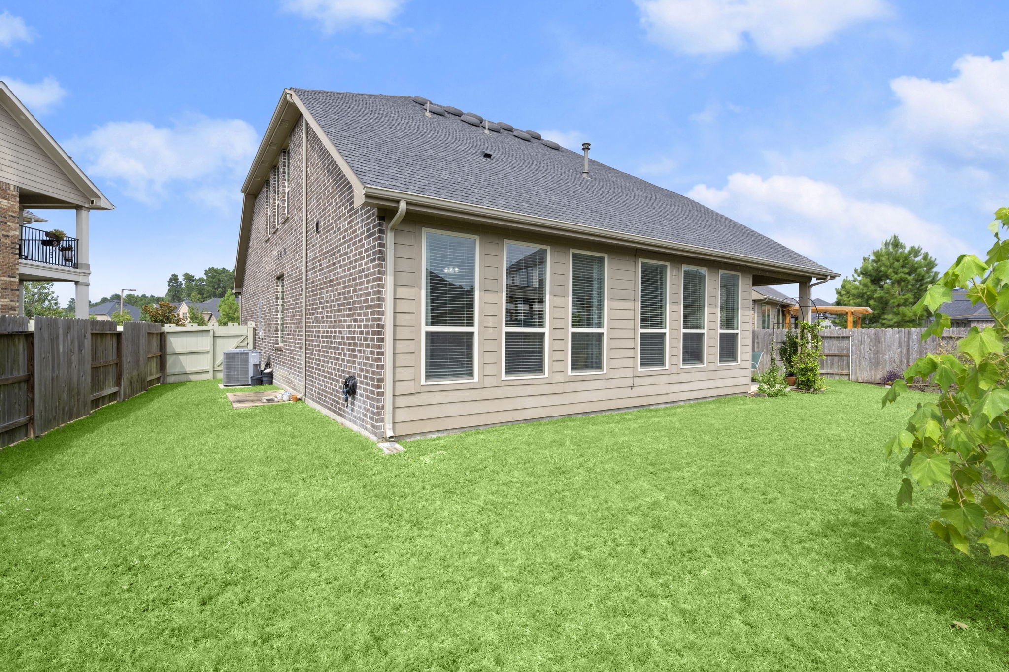 10054 Black Maple Drive Property Photo 28