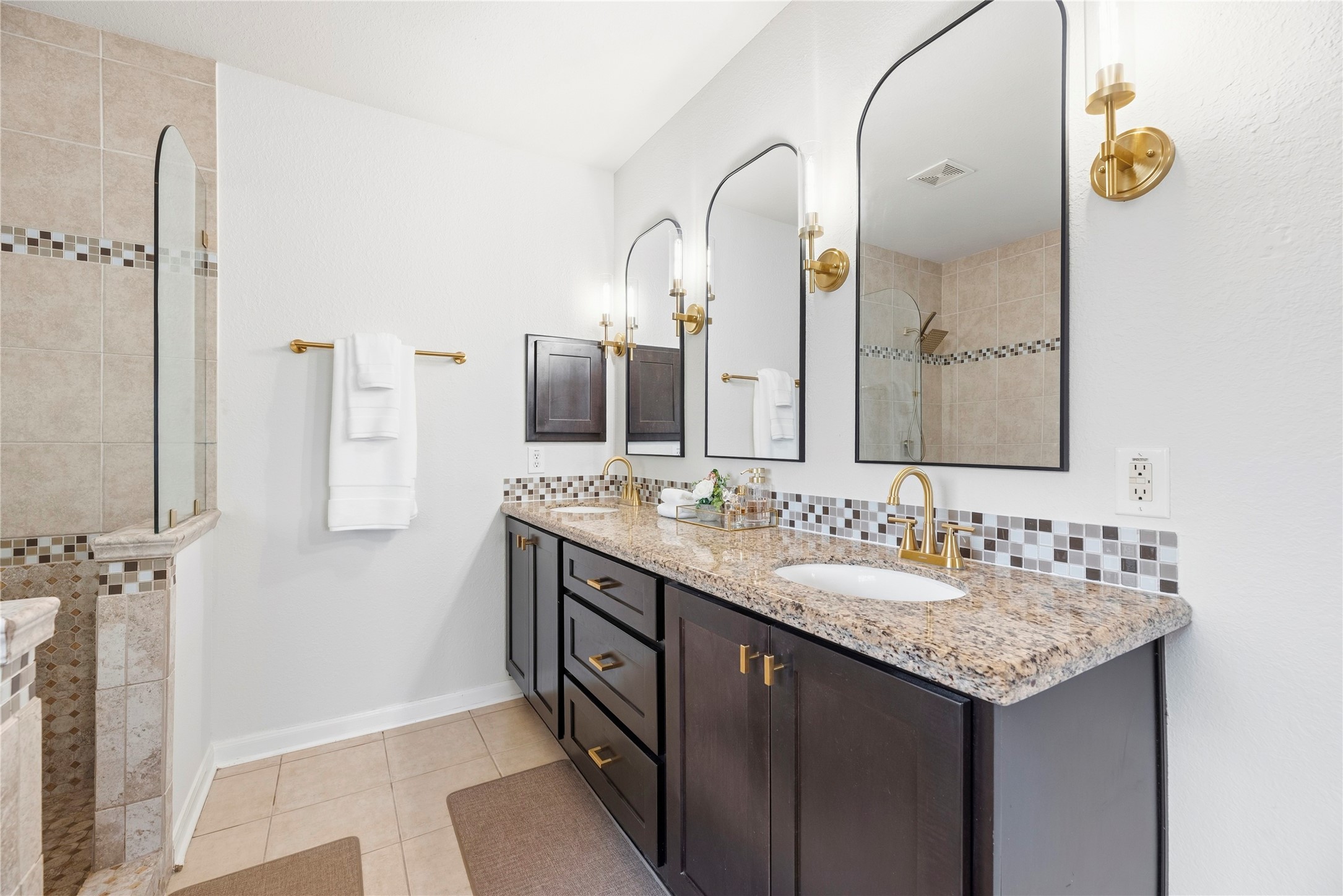 21407 Beverly Chase Drive Property Photo 18