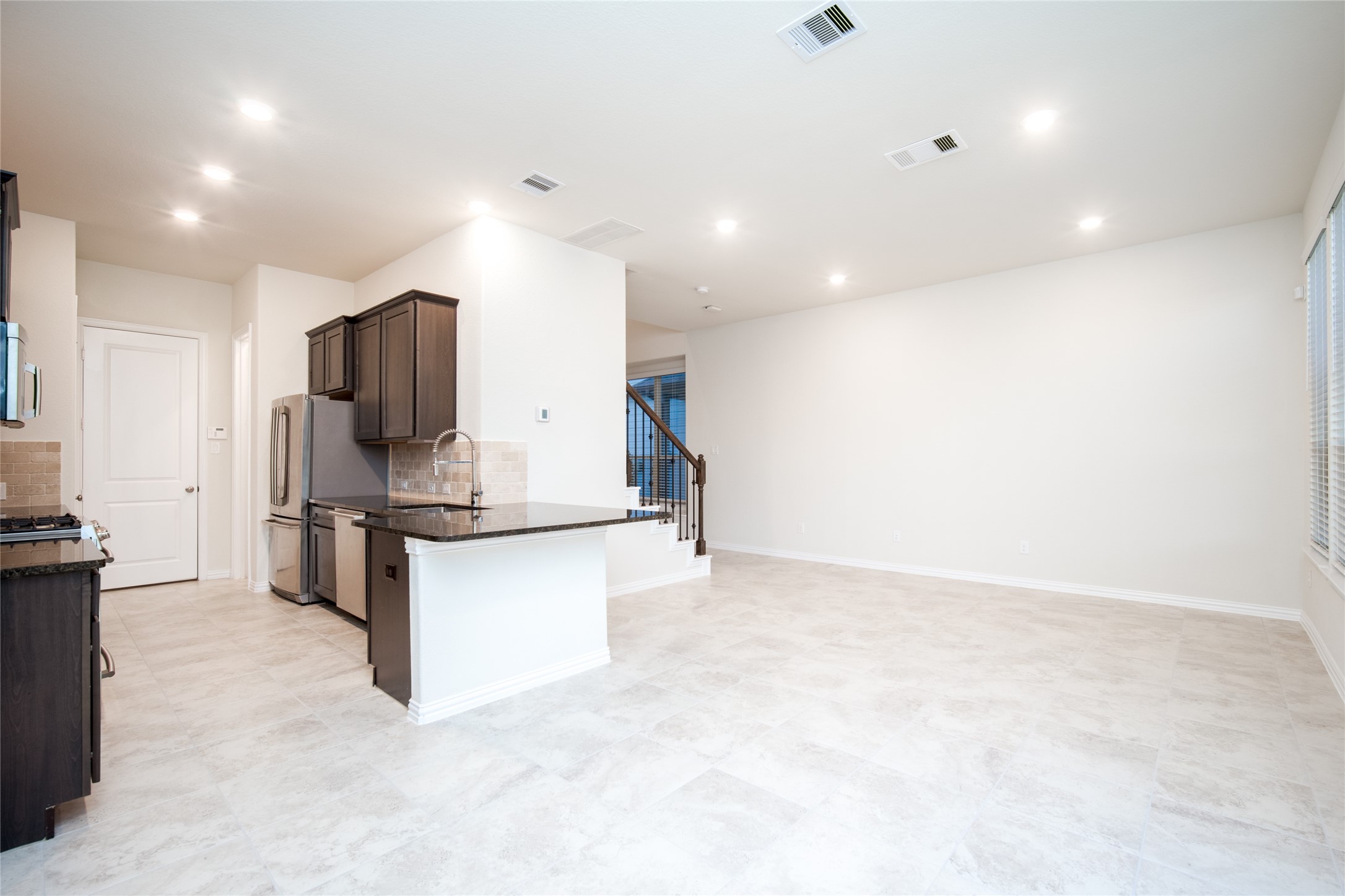 1634 Ryon Falls Drive Property Photo 10