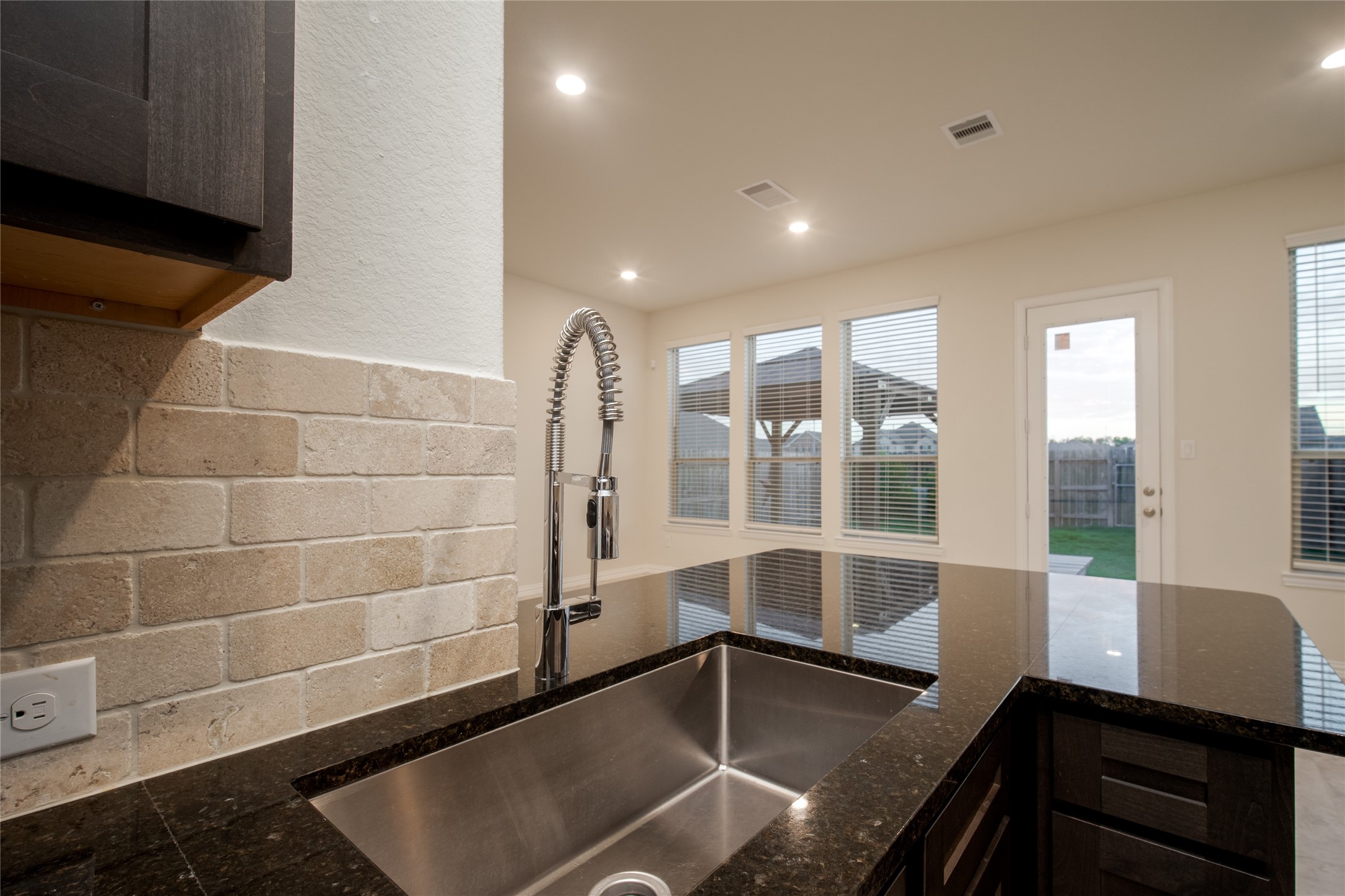 1634 Ryon Falls Drive Property Photo 14