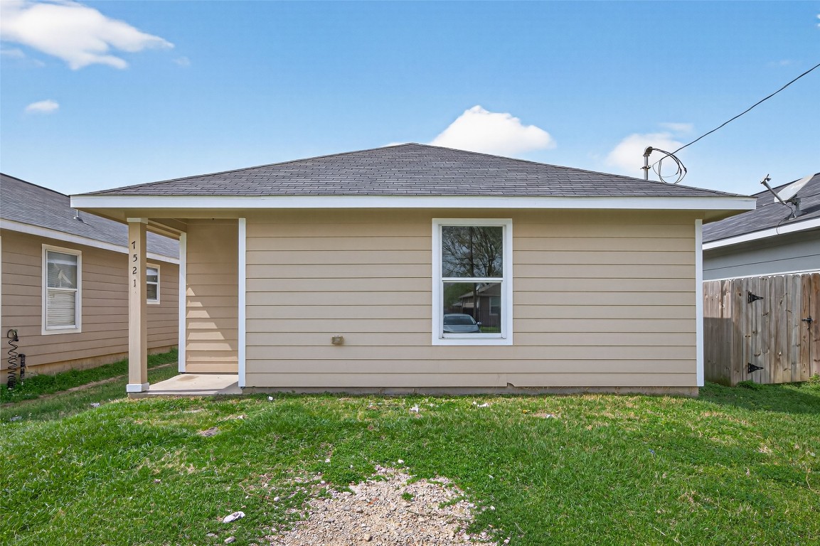 7521 Dyer Street Property Photo 3