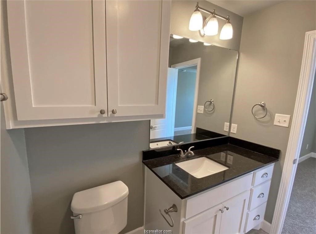 1637 Park Place Property Photo 8