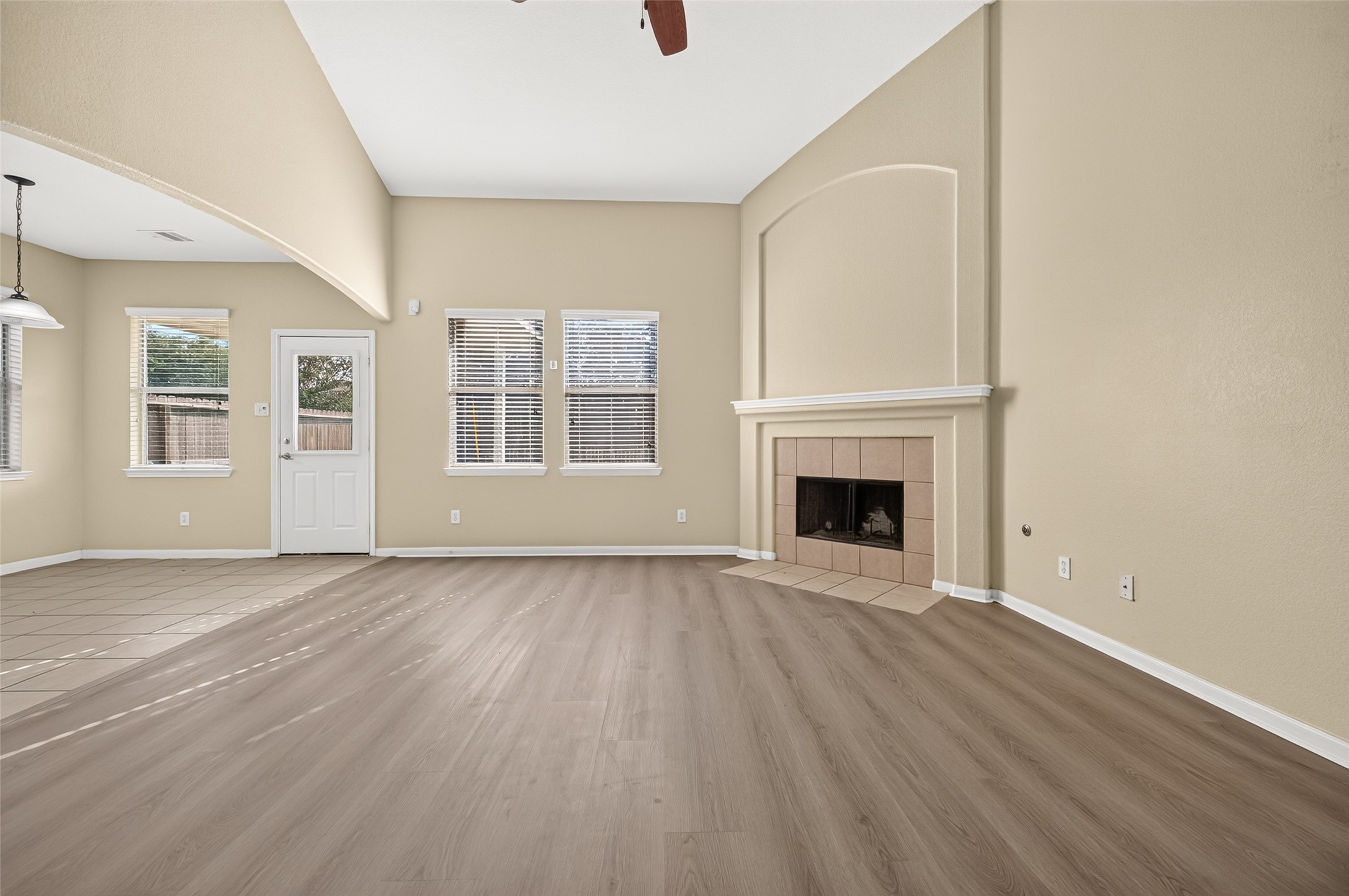 8726 Debbie Terrace Drive Property Photo 13
