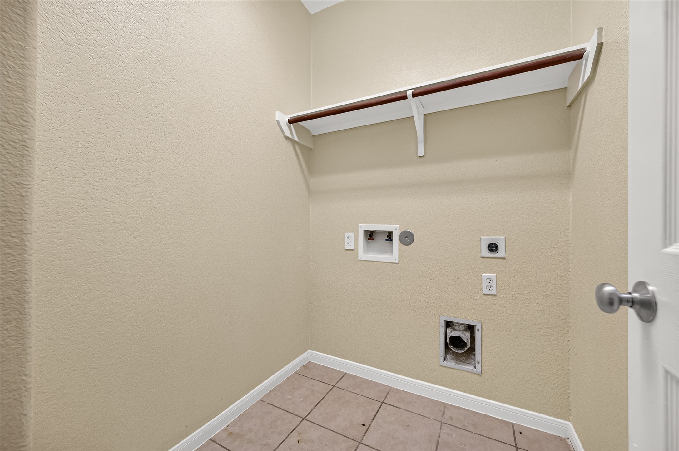 8726 Debbie Terrace Drive Property Photo 26
