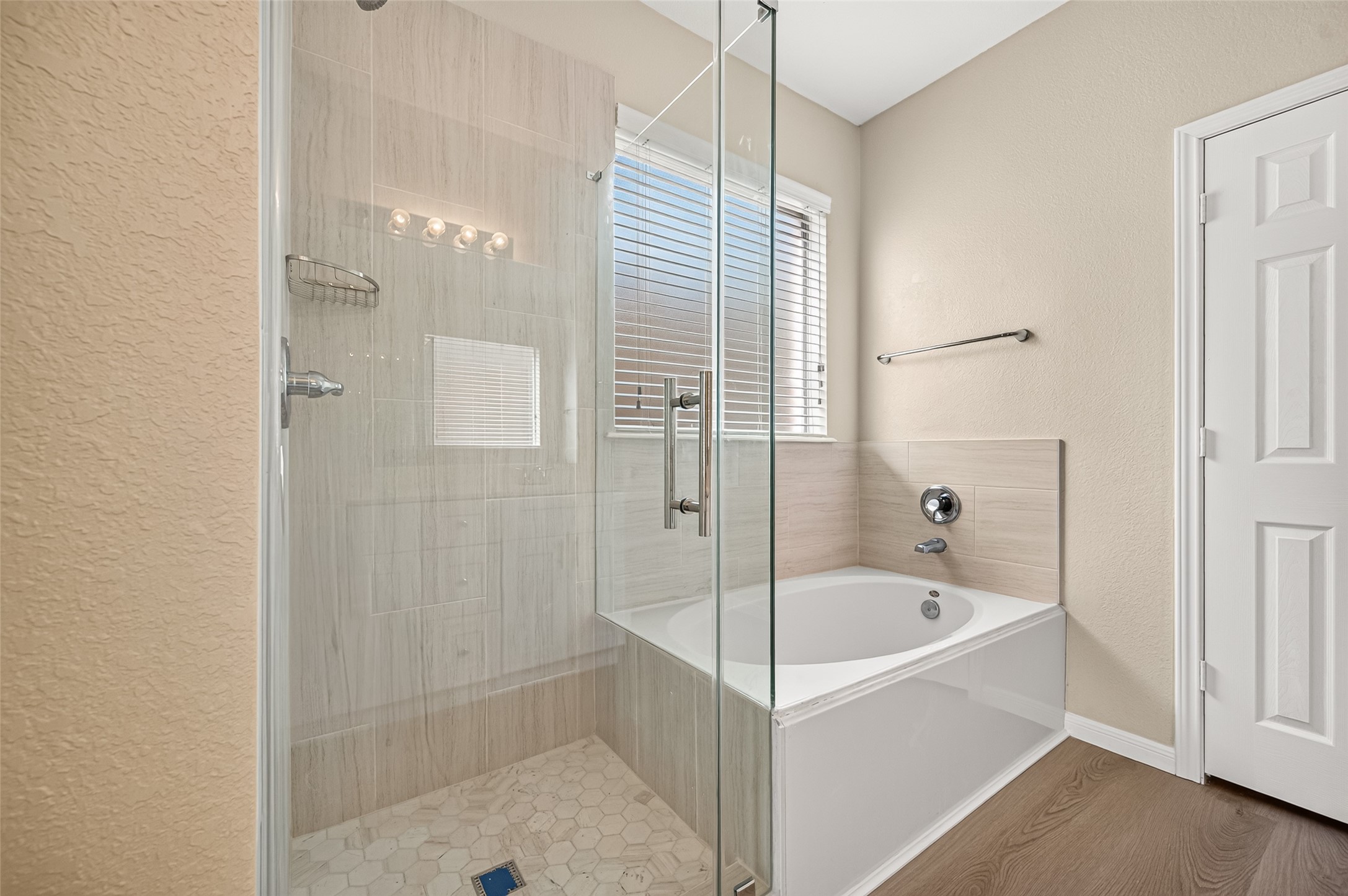8726 Debbie Terrace Drive Property Photo 32