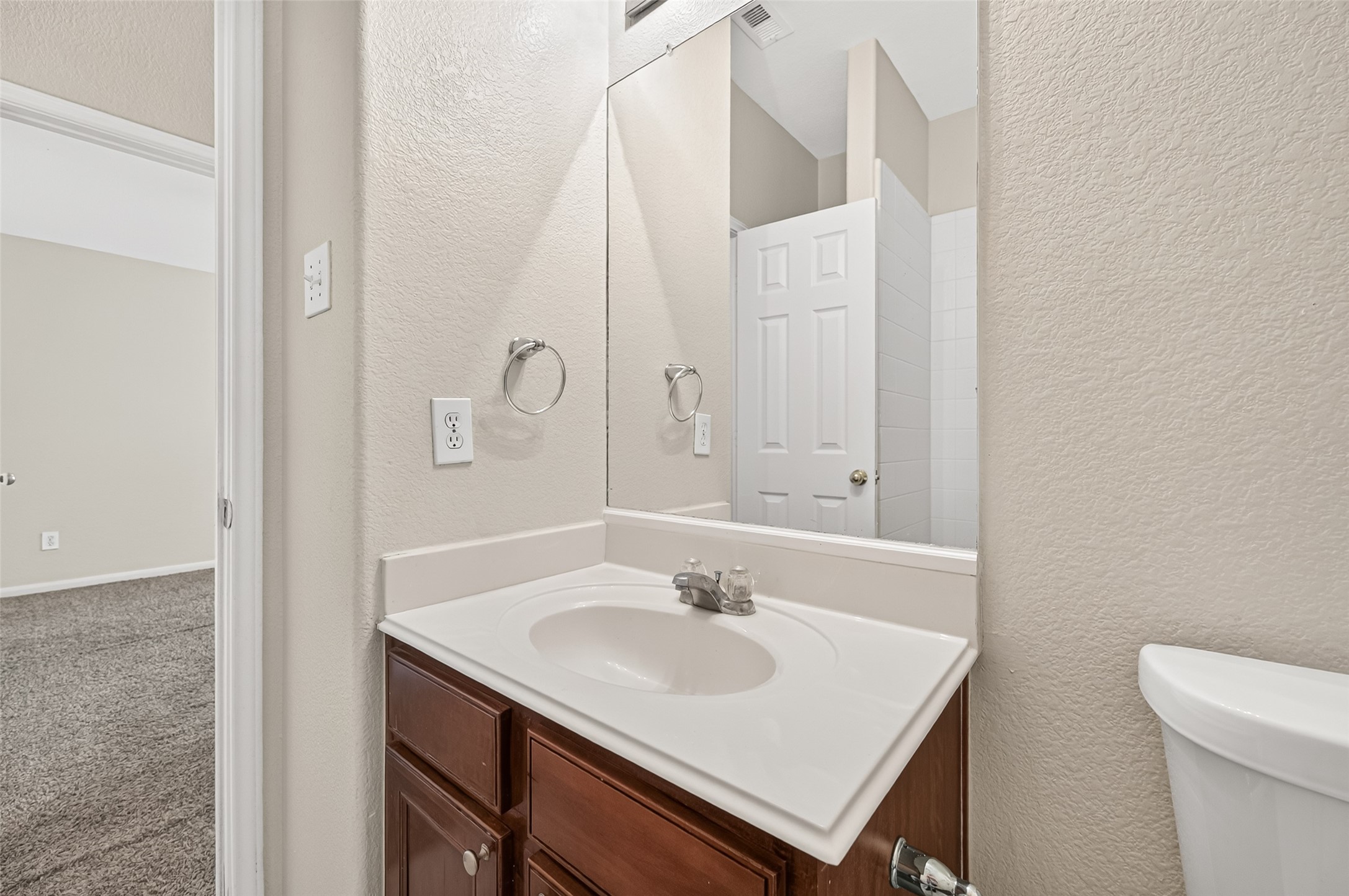8726 Debbie Terrace Drive Property Photo 46