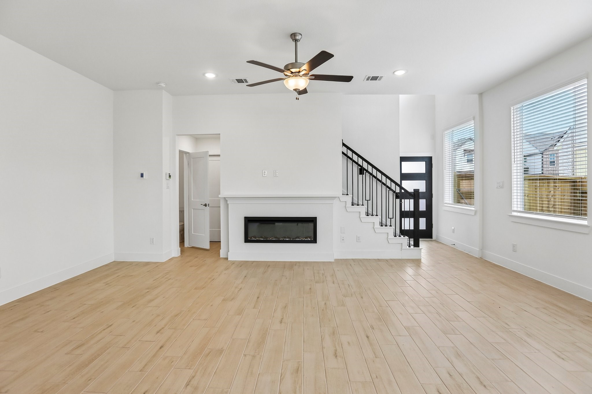 9413 Autumn Vale Drive Property Photo 8