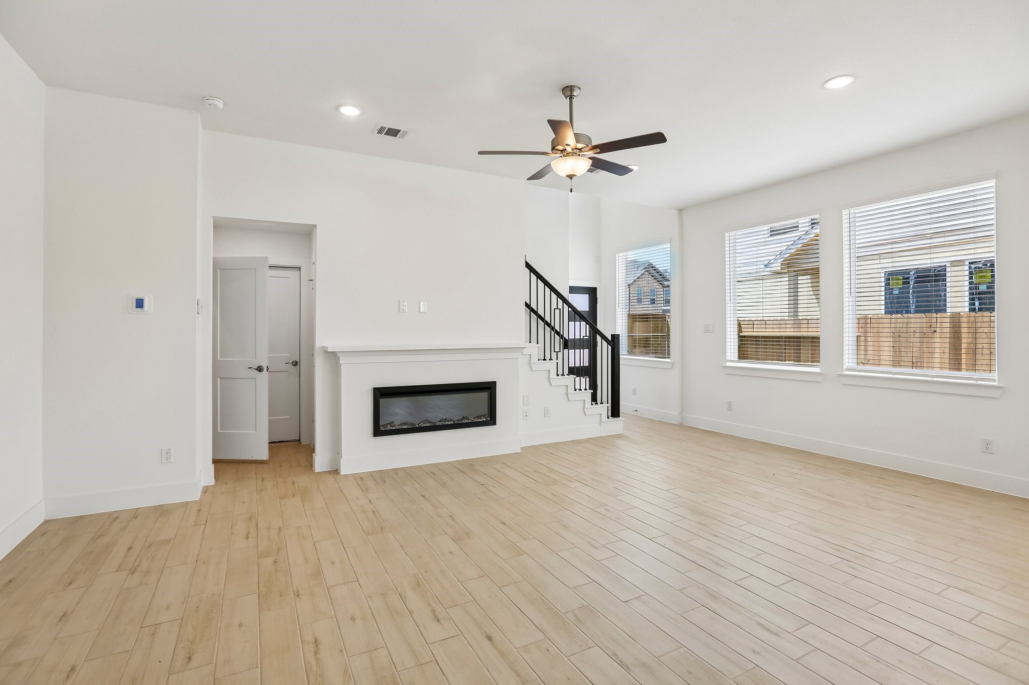 9413 Autumn Vale Drive Property Photo 9