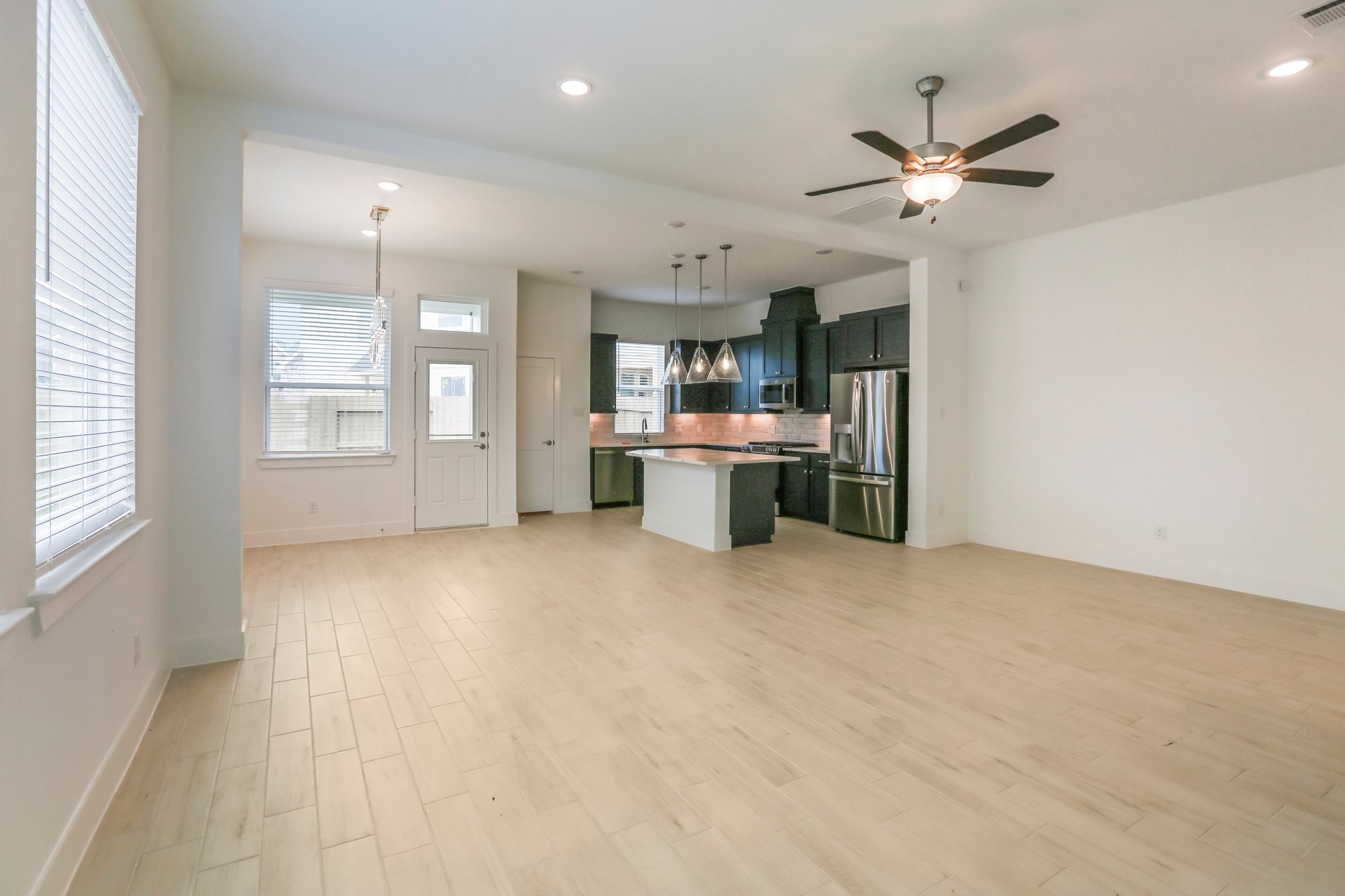 9413 Autumn Vale Drive Property Photo 13