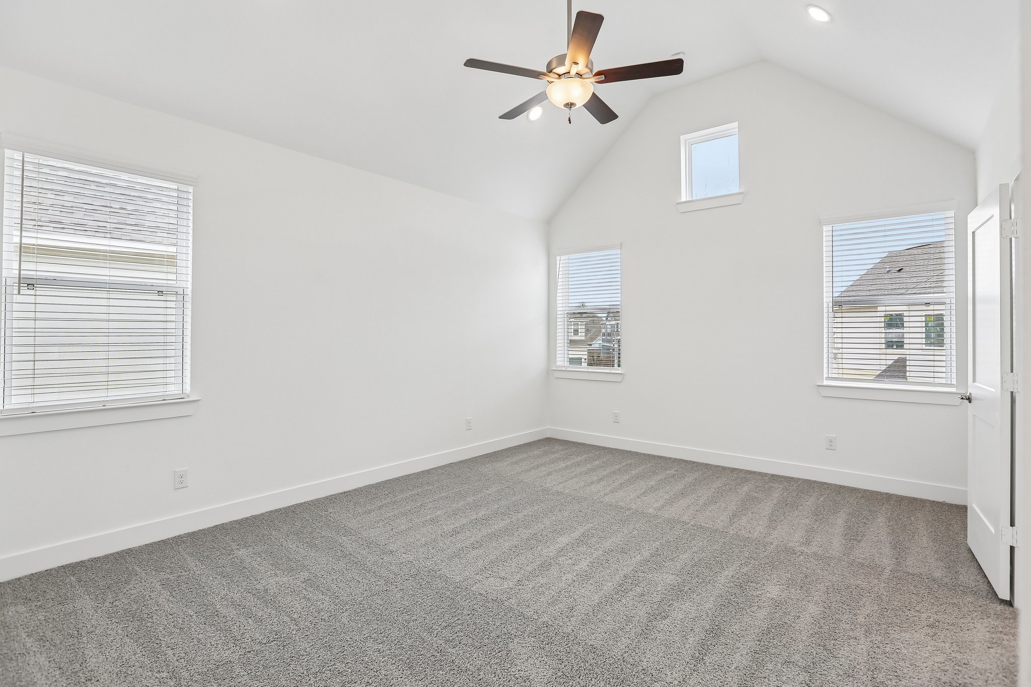 9413 Autumn Vale Drive Property Photo 18