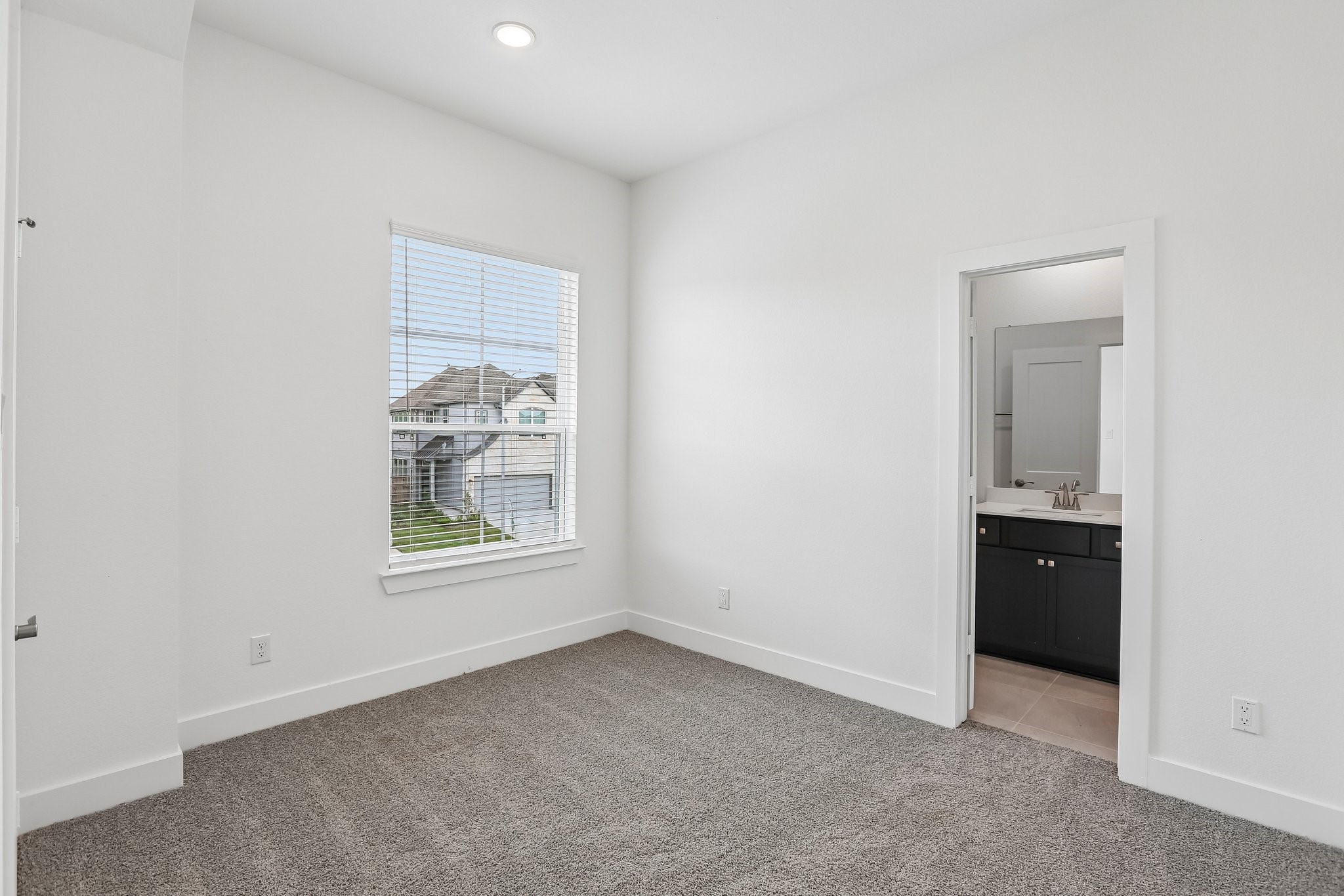 9413 Autumn Vale Drive Property Photo 29