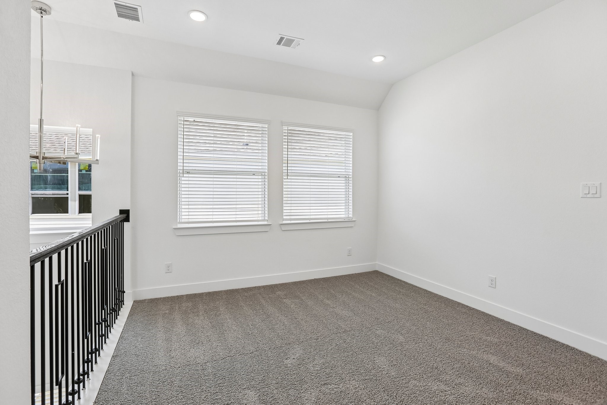9413 Autumn Vale Drive Property Photo 34