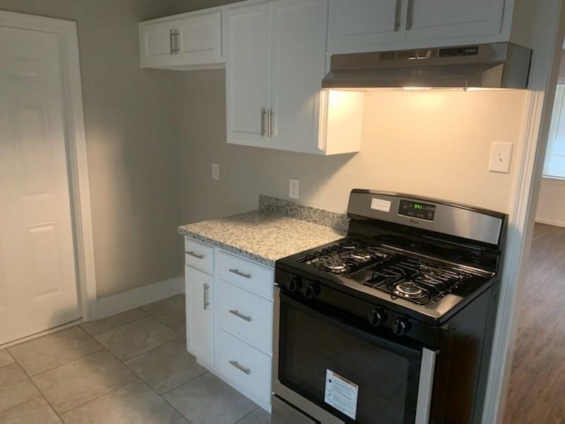 1003 Largo Street Property Photo 4