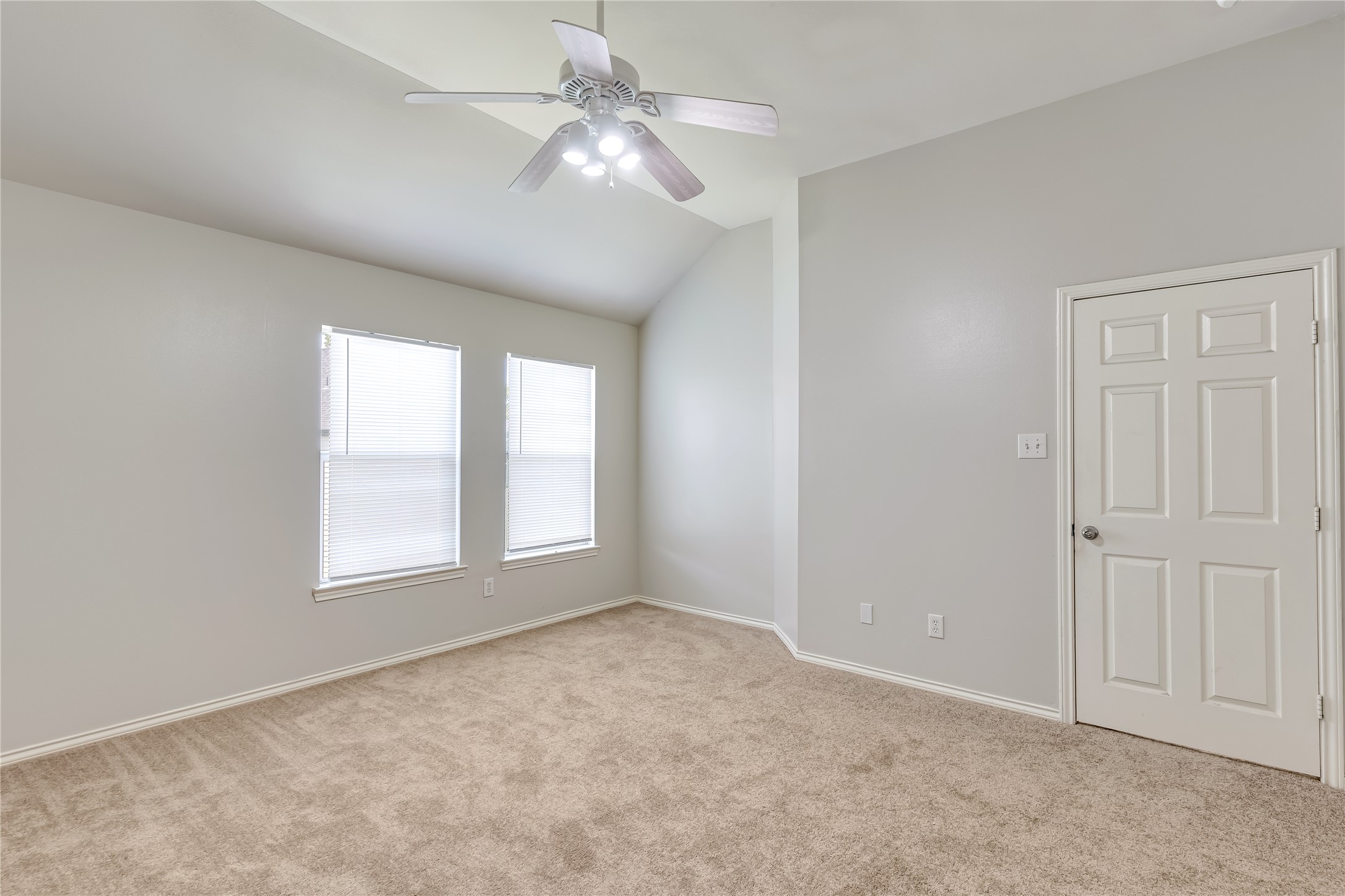 706 Woodport Lane Property Photo 17