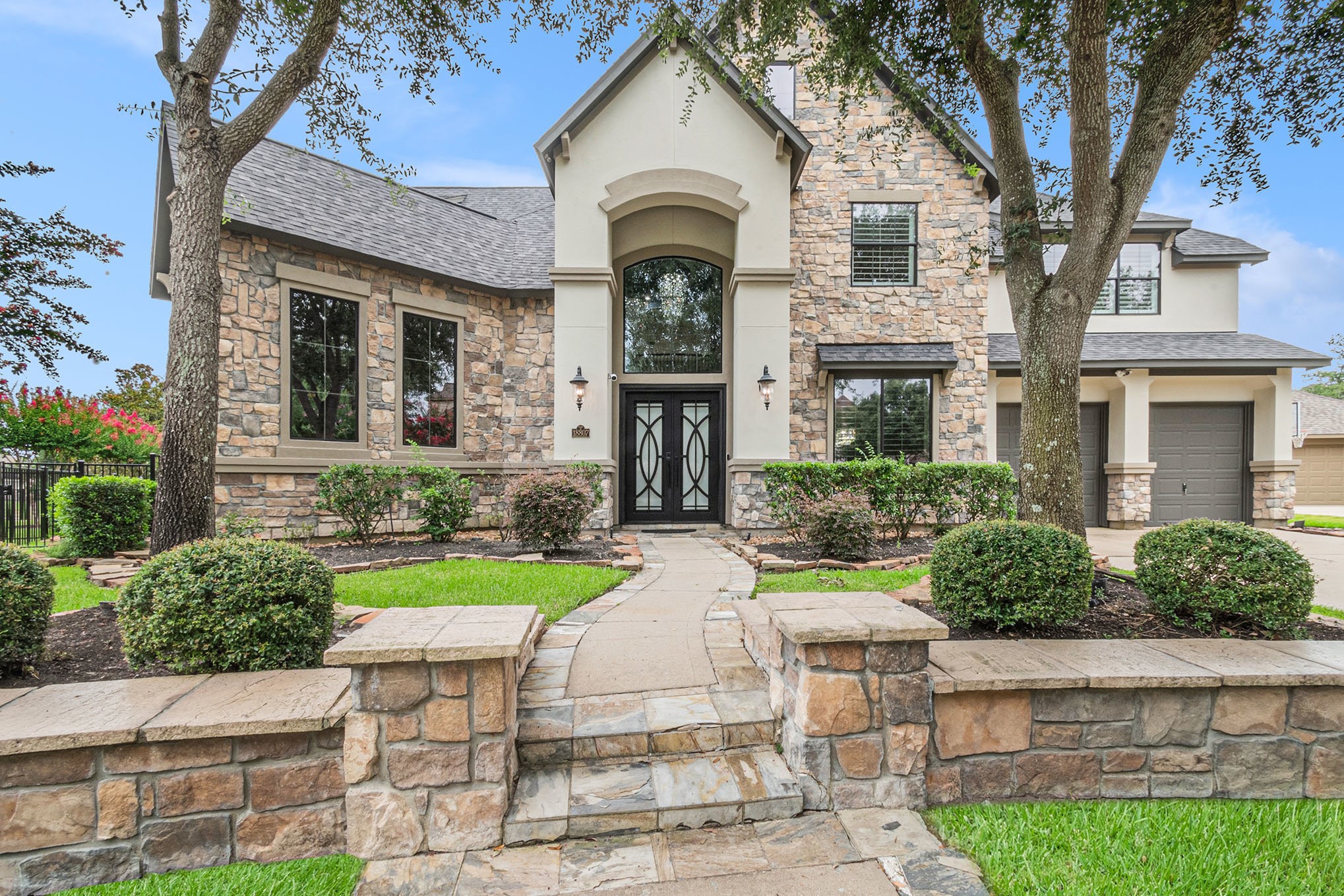 18807 Cove Vista Lane Property Photo