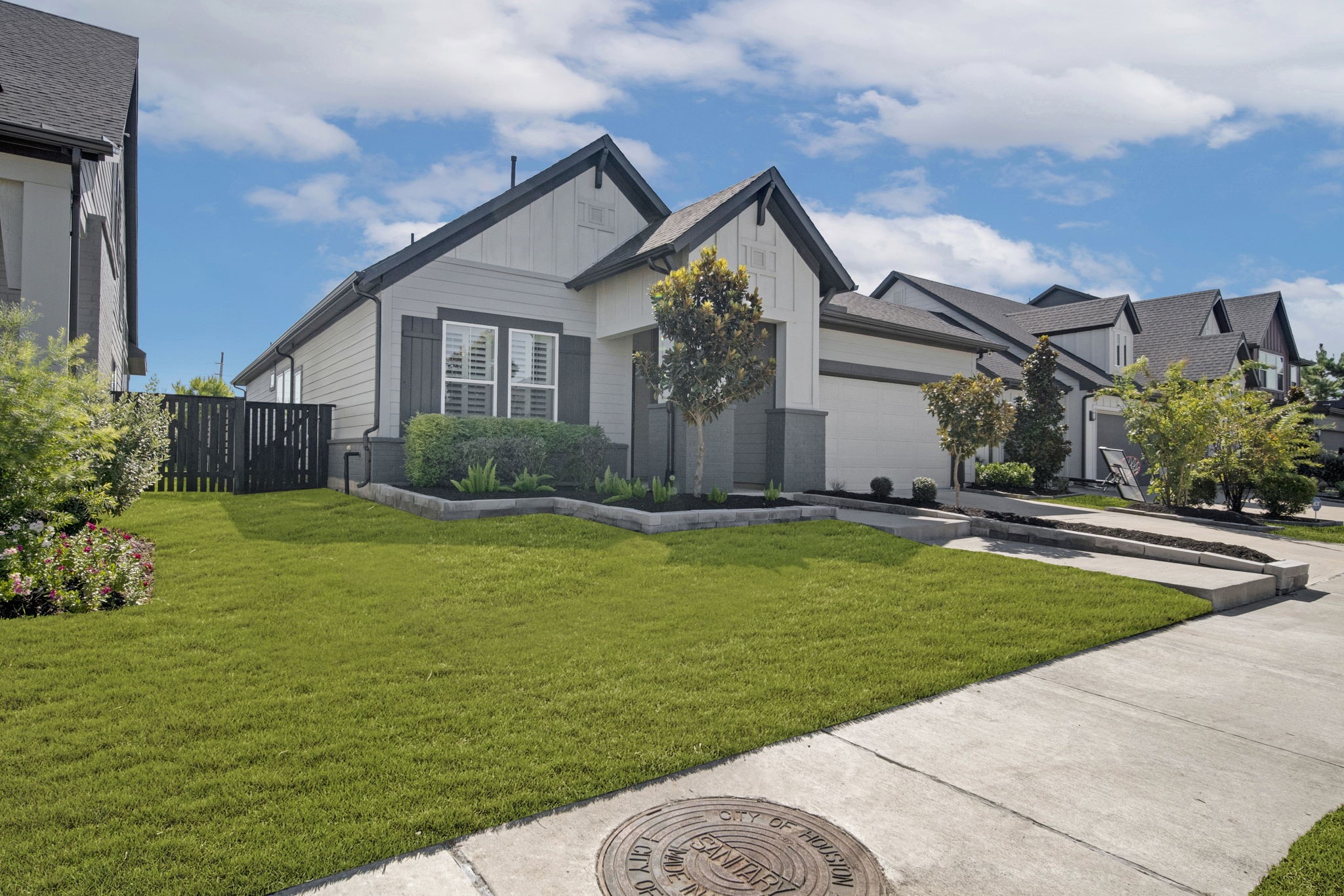 15810 Dedication Dr Property Photo 2