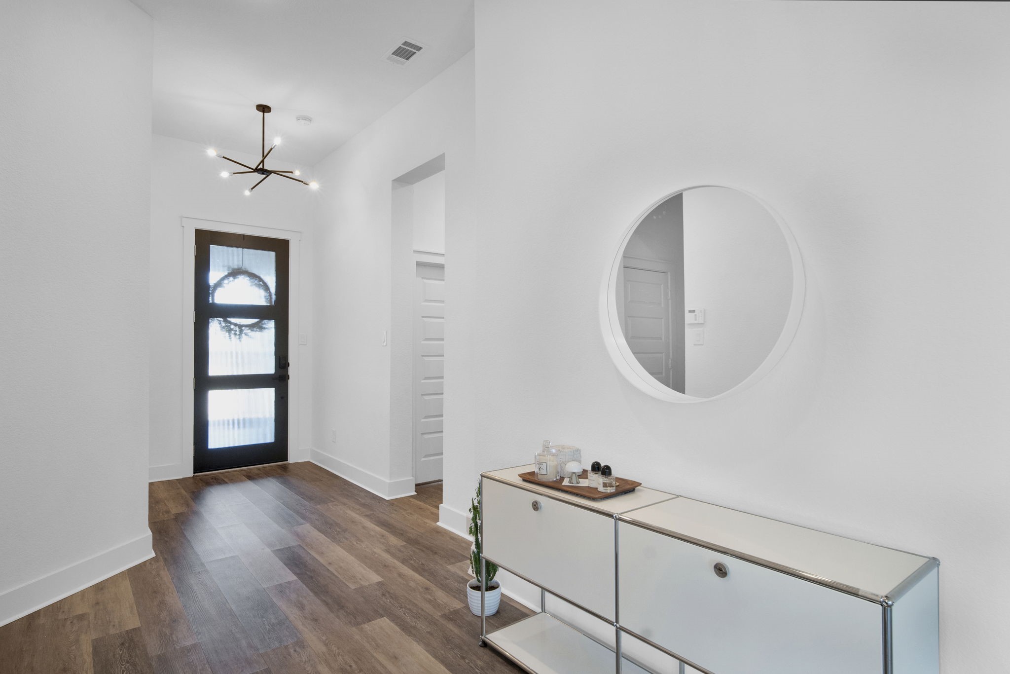 15810 Dedication Dr Property Photo 5