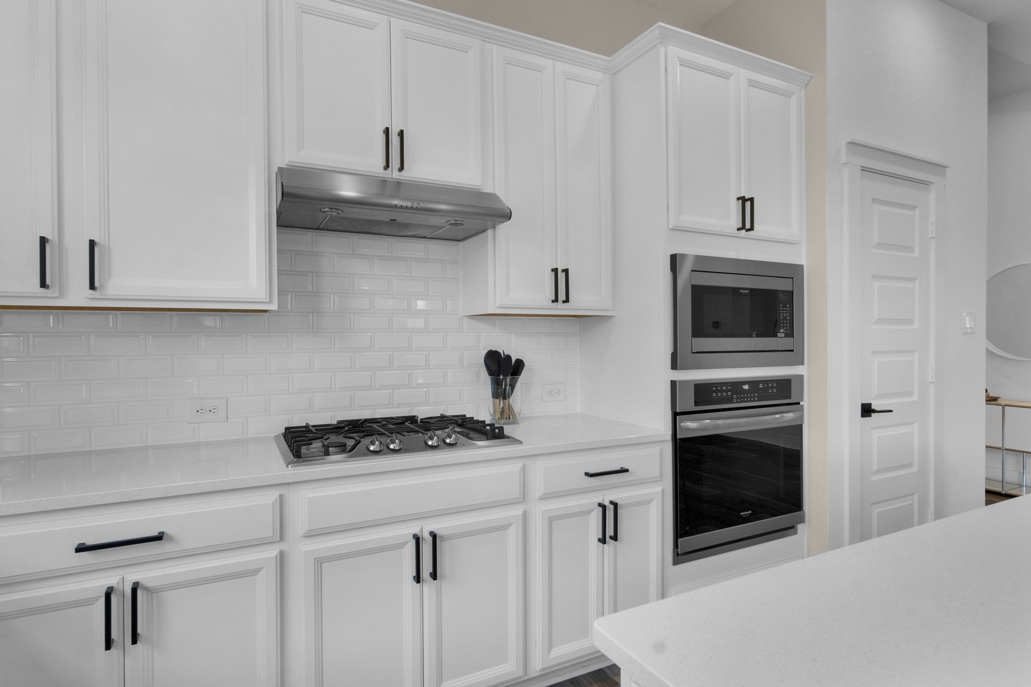 15810 Dedication Dr Property Photo 14